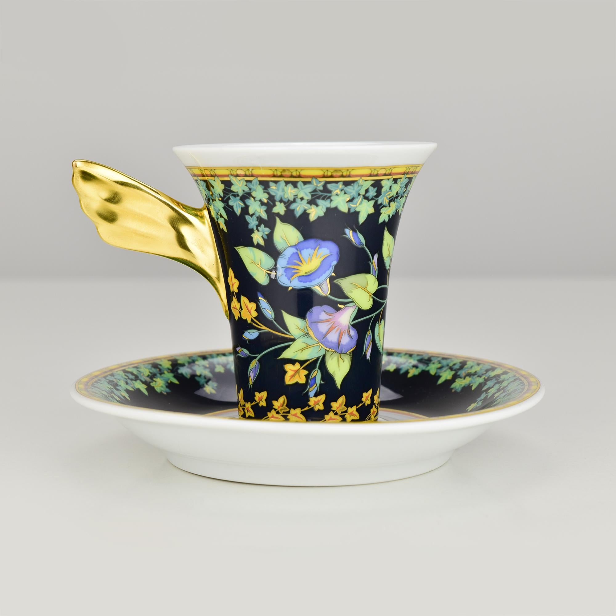 Rosenthal Versace Espresso Cup & Saucer “Gold Ivy” Form by Paul Wunderlich (Deutsch) im Angebot