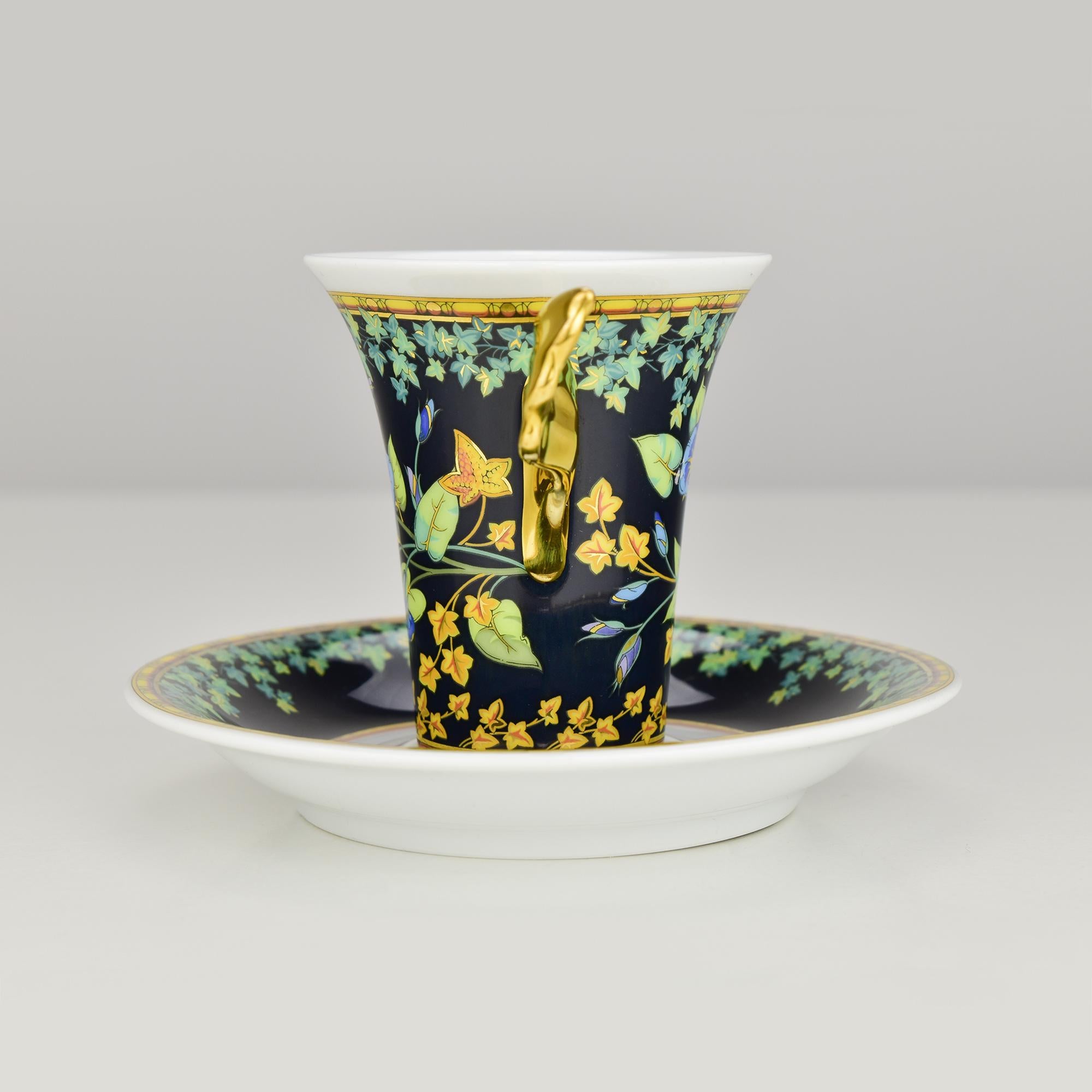 Rosenthal Versace Espresso Cup & Saucer “Gold Ivy” Form by Paul Wunderlich im Zustand „Gut“ im Angebot in Bad Säckingen, DE