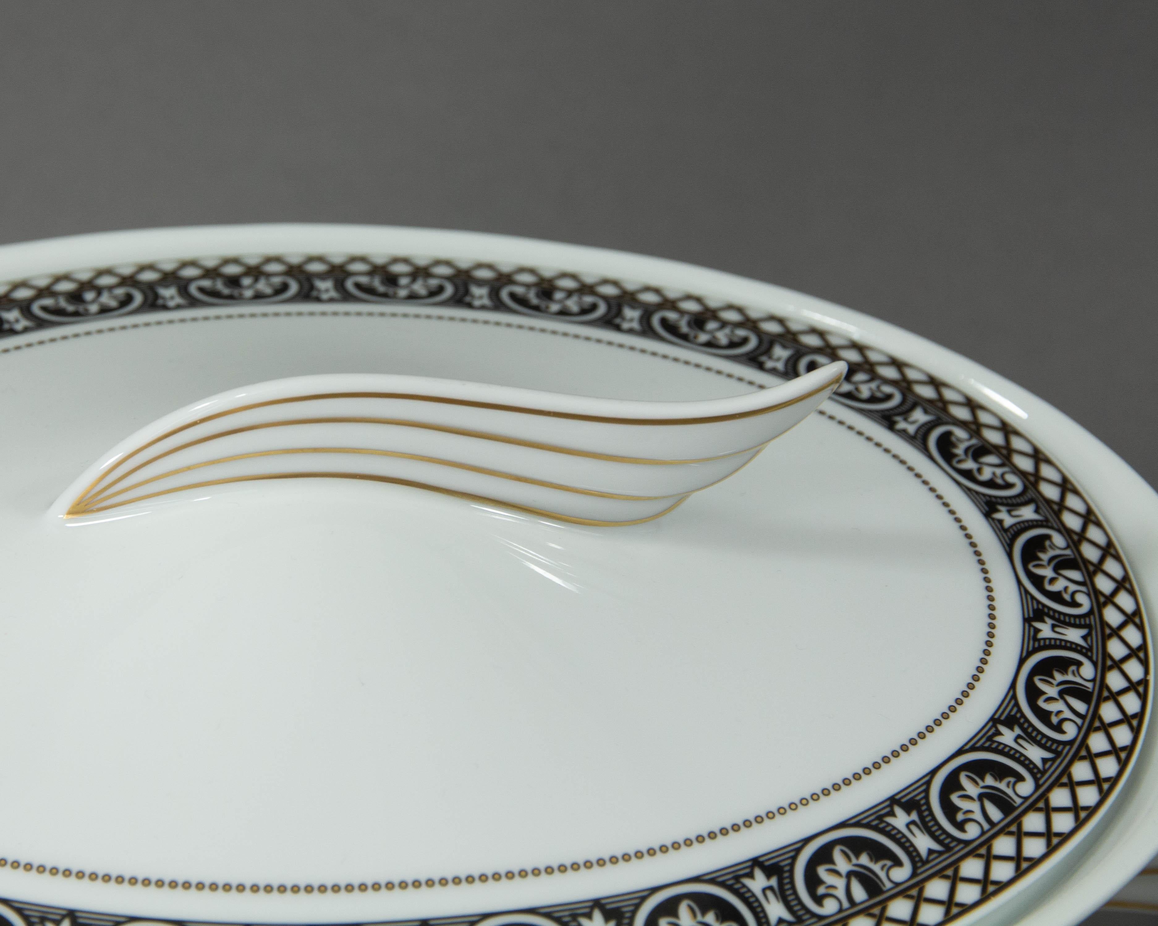 Rosenthal Versace, Marqueterie, Lidded Serving Bowl In Excellent Condition For Sale In Heemskerk, NL
