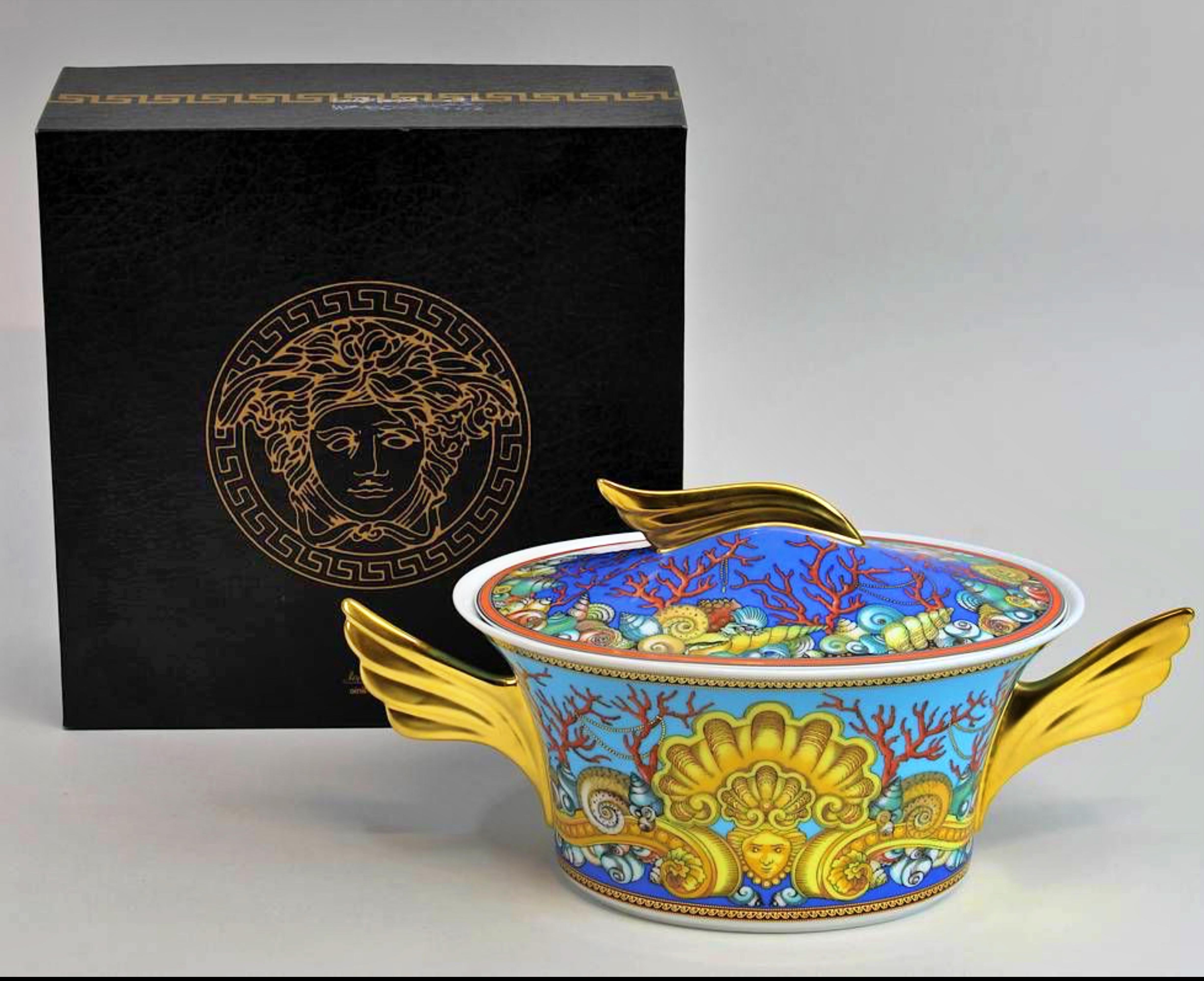 italien Soupière Versace de Rosenthal avec couvercle,  « Les Tresors de la Mer » Paul Wunderlich en vente