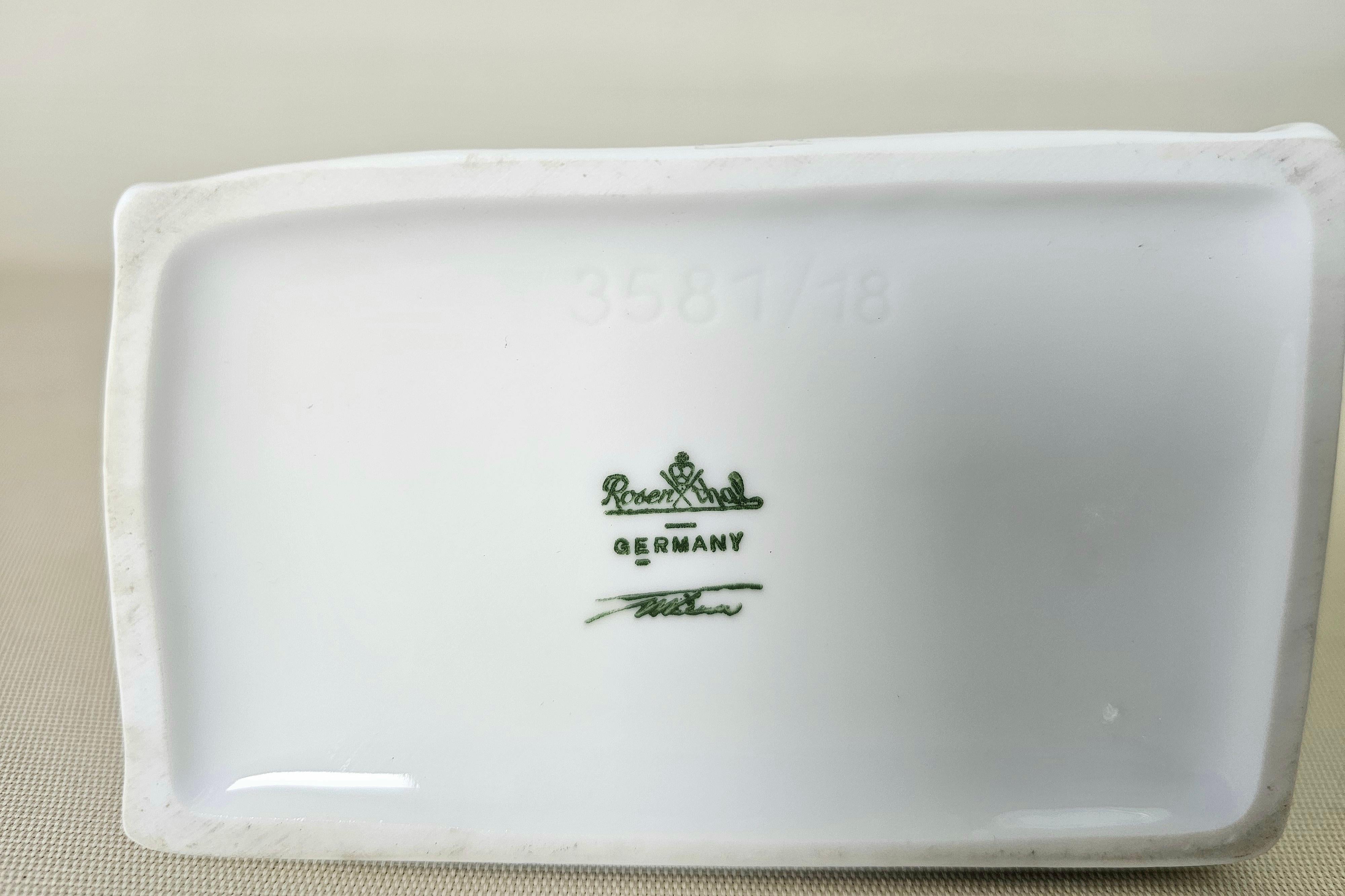 Mid-Century Modern Rosenthal Tapio Wirkkala sculptural design en céramique blanche des années 1980 en vente