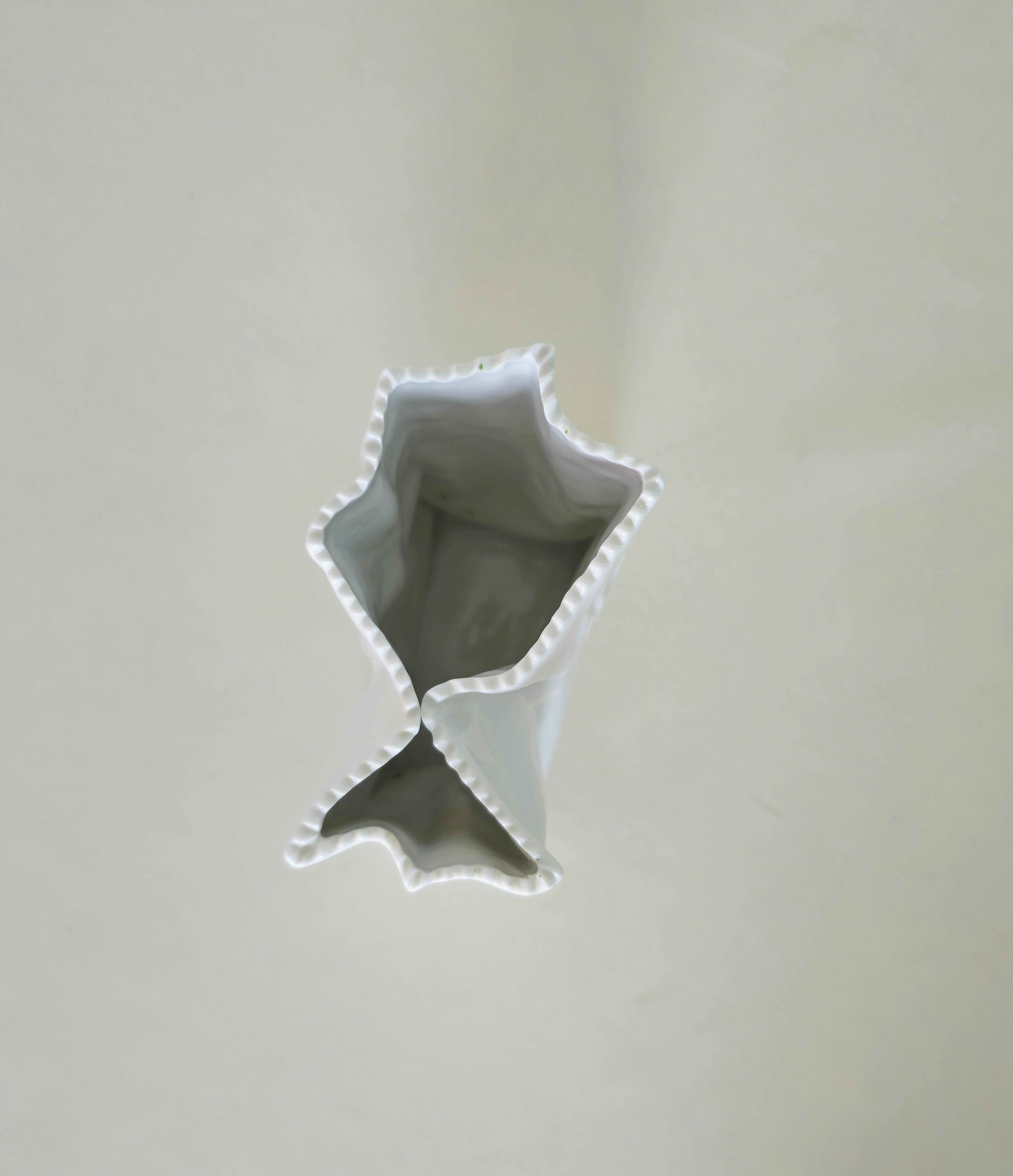 Rosenthal Tapio Wirkkala sculptural design en céramique blanche des années 1980 en vente 1