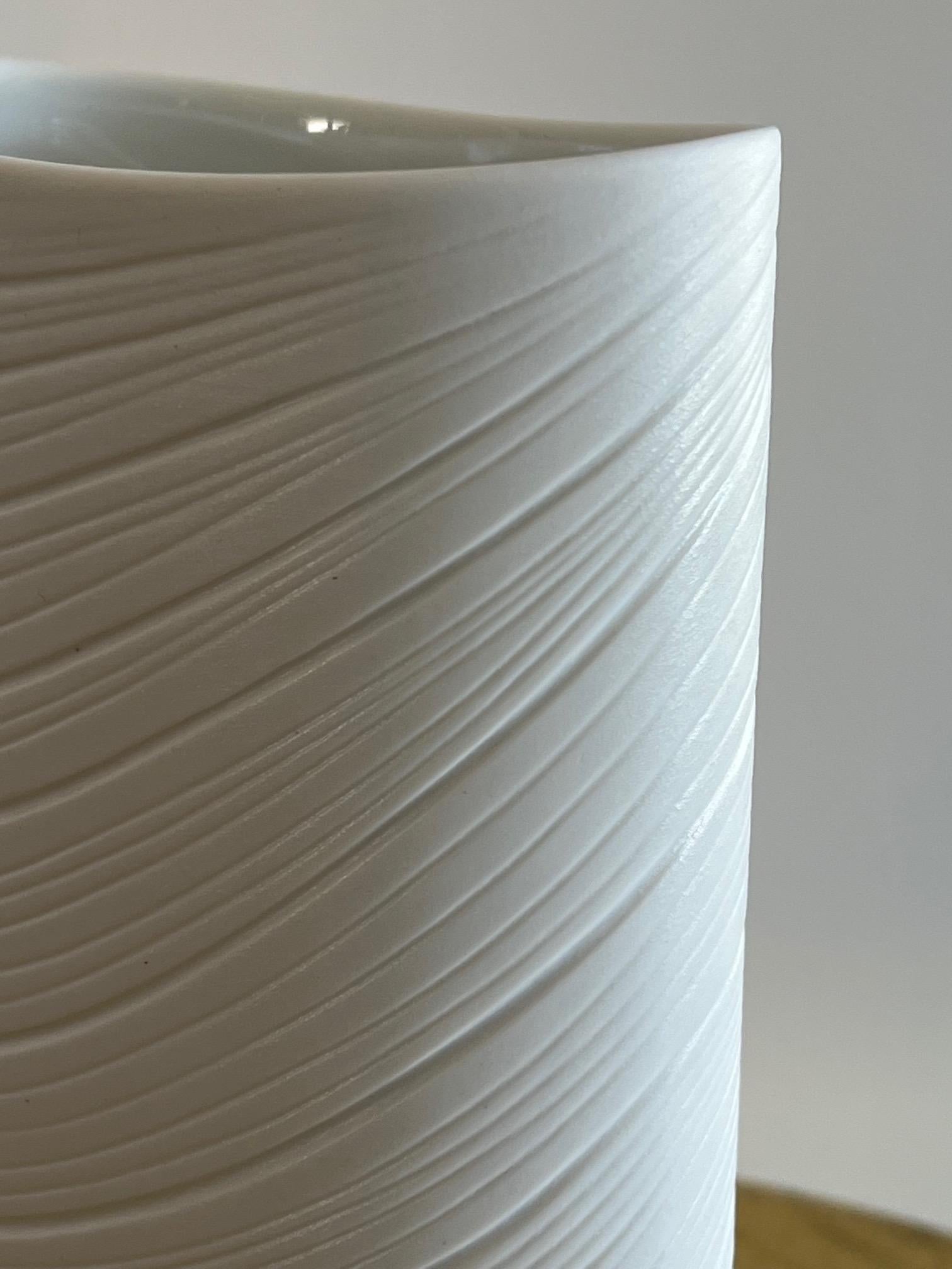 Vase en porcelaine de Rosenthal de l'Allemagne de l'Ouest, Studio Line en vente 1
