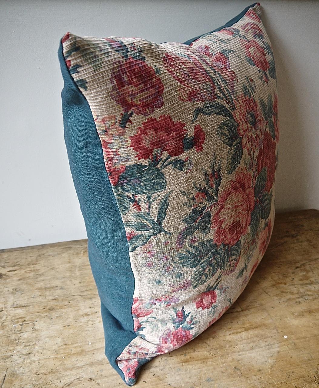 Roses and Tulips Linen Pillow French For Sale 1