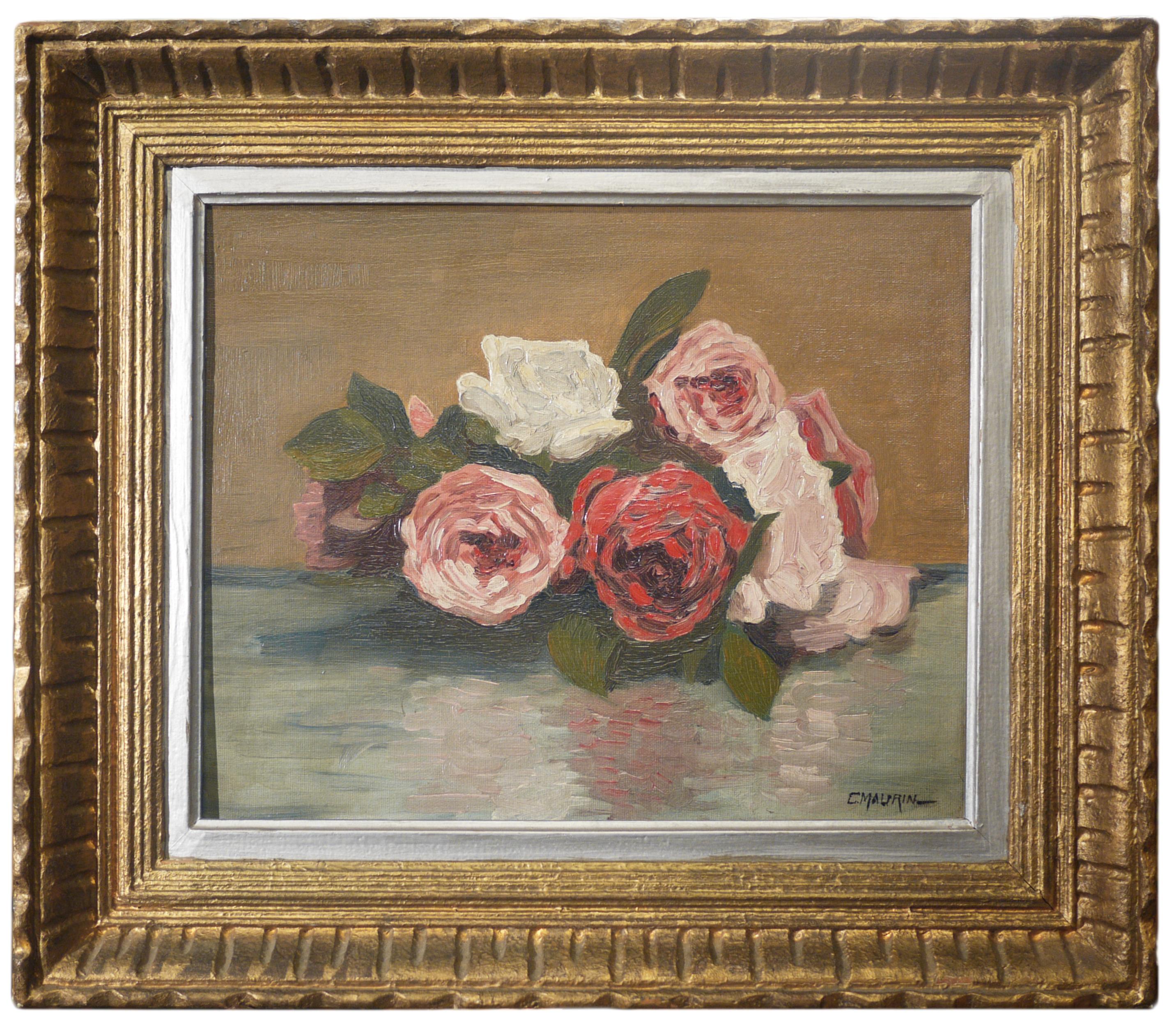 C.Maurin, Paris 1950
Measures:
33 cm x 40 cm (frame excluded)
13 in x 15.7 in (frame excluded)
oil on board

Painting depicting a floral composition with red, pink and white roses, placed on a table with a reflective surface.
The painting is