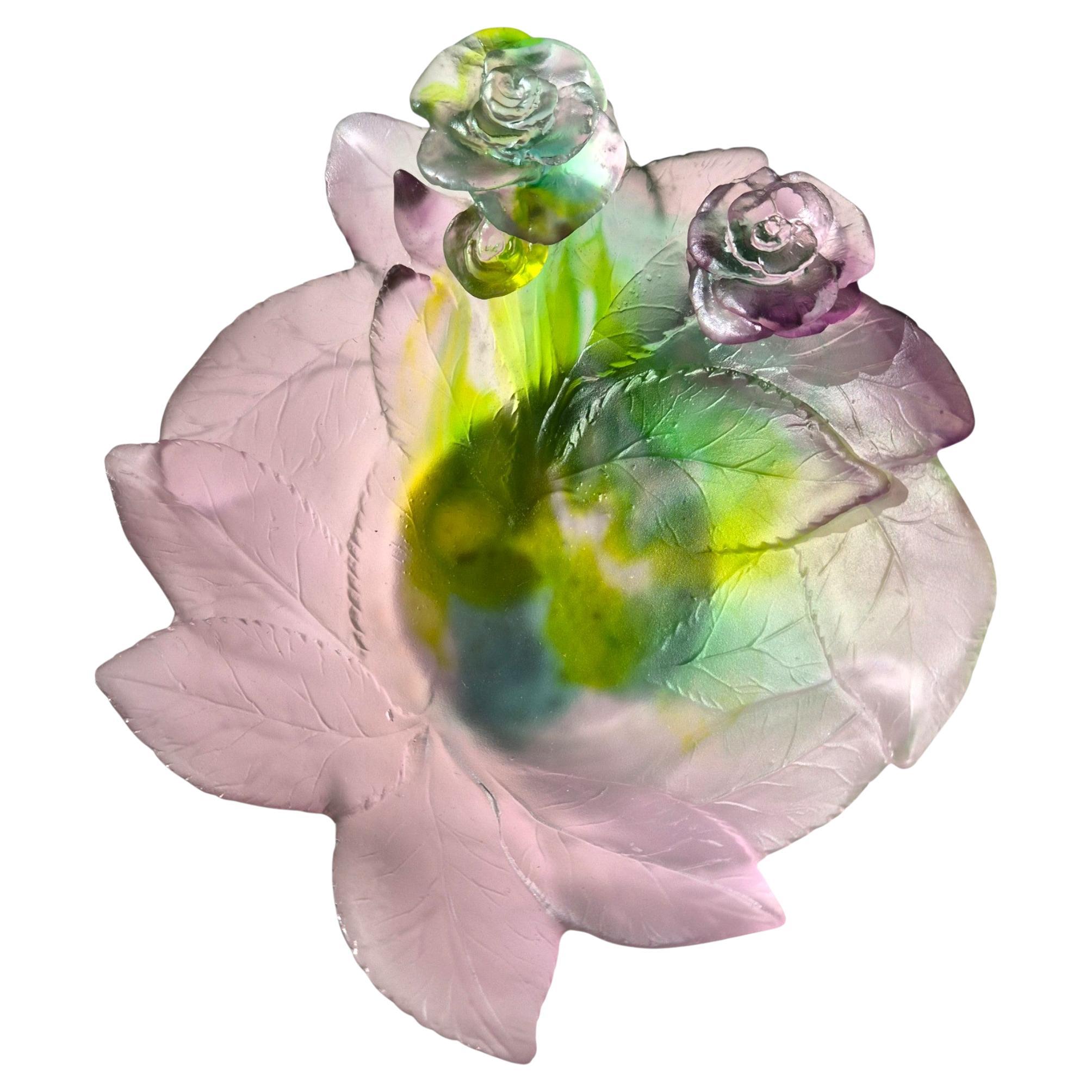 Vide-Poche "Roses" de Daum - Pâte de Verre dans les tons mauves et verts en vente