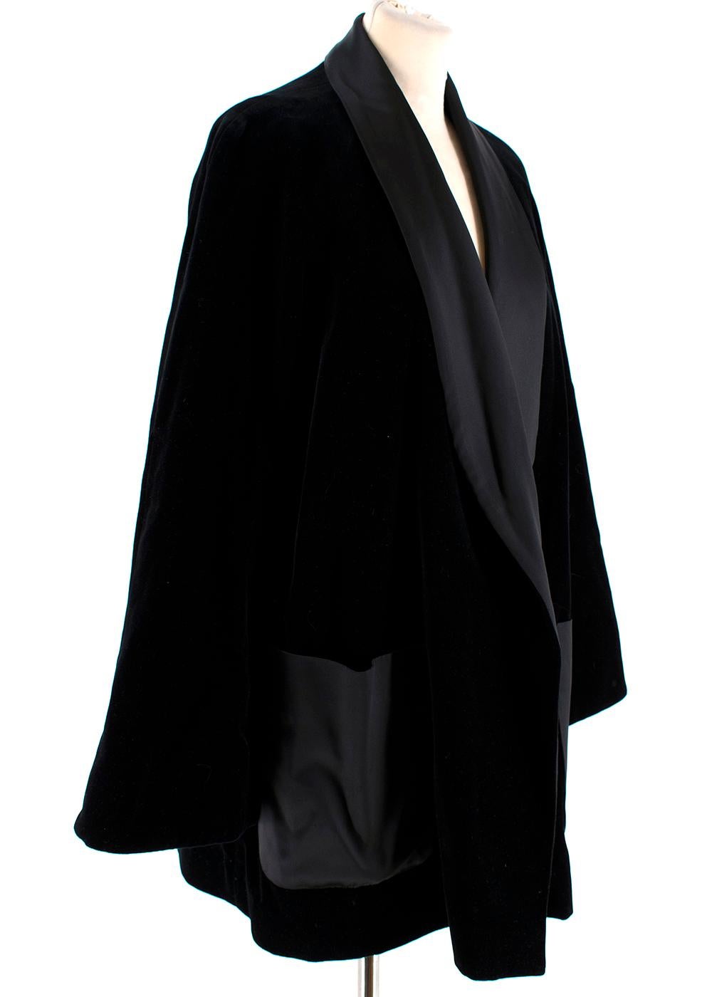 Rosetta Getty Black Velvet Satin Detail Shawl Jacket

- Soft crushed velvet feel 
- Oversized smoking jacket style 
- Satin finish lapels and front patch pockets 

PLEASE NOTE - The belt is missing and will not be included for this item, this can be