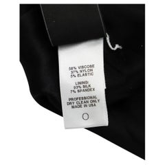 Minivestido de viscosa negro de Rosetta Getty, con cuello cuadrado y corte en A