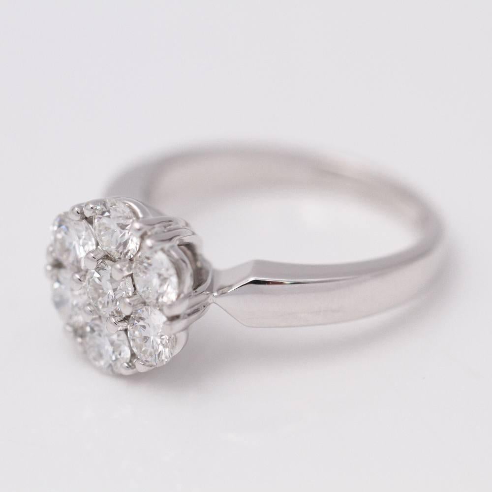 Women's Rosette in White Gold with Diamonds. Second Hand For Sale