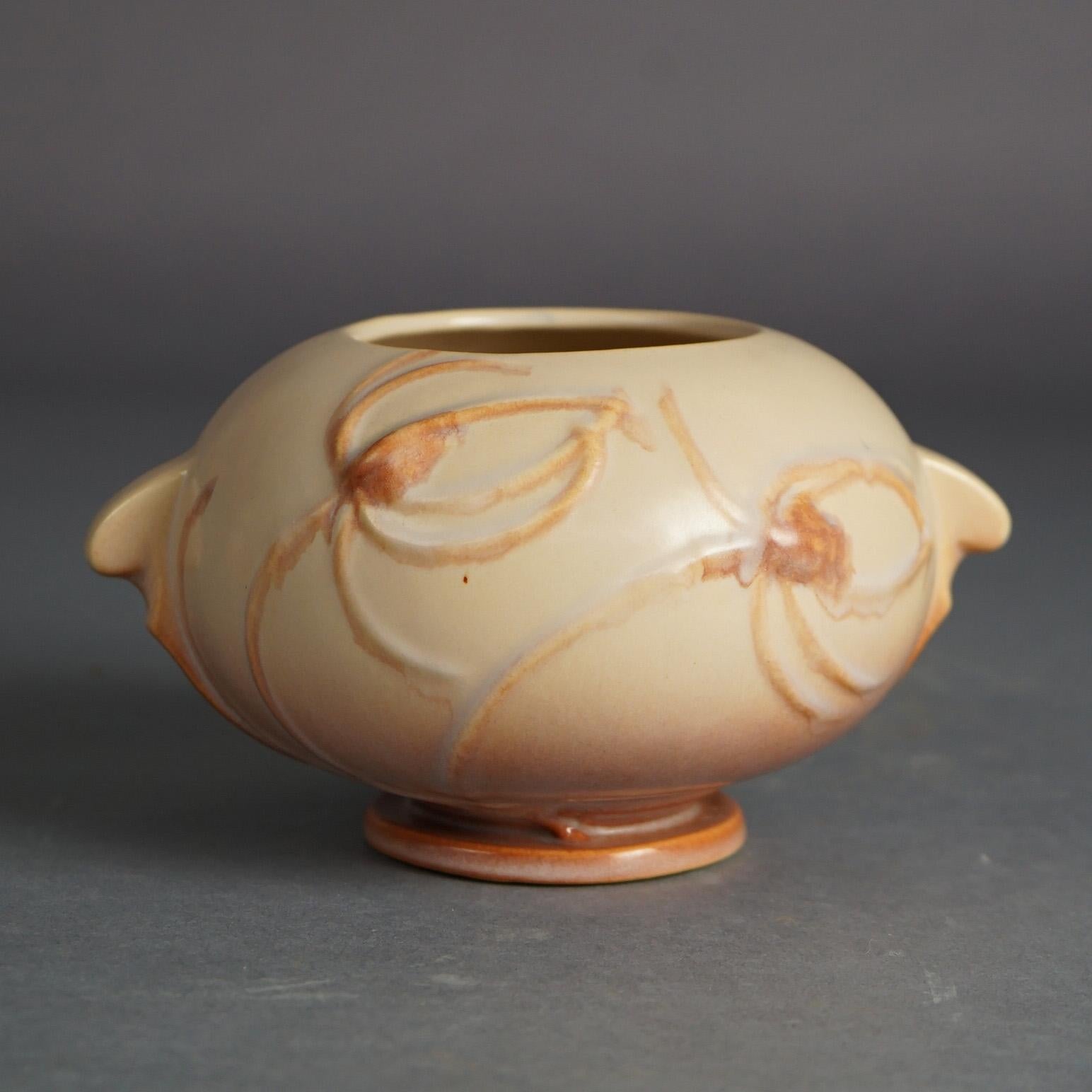 Roseville Art Pottery Bowl With Teasel Pattern C1936 In Good Condition In Big Flats, NY