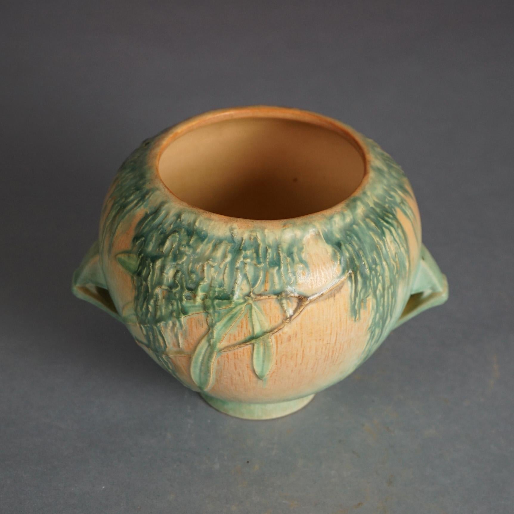Roseville Art Pottery Vase With Moss Pattern C1936

Measures - 6.25
