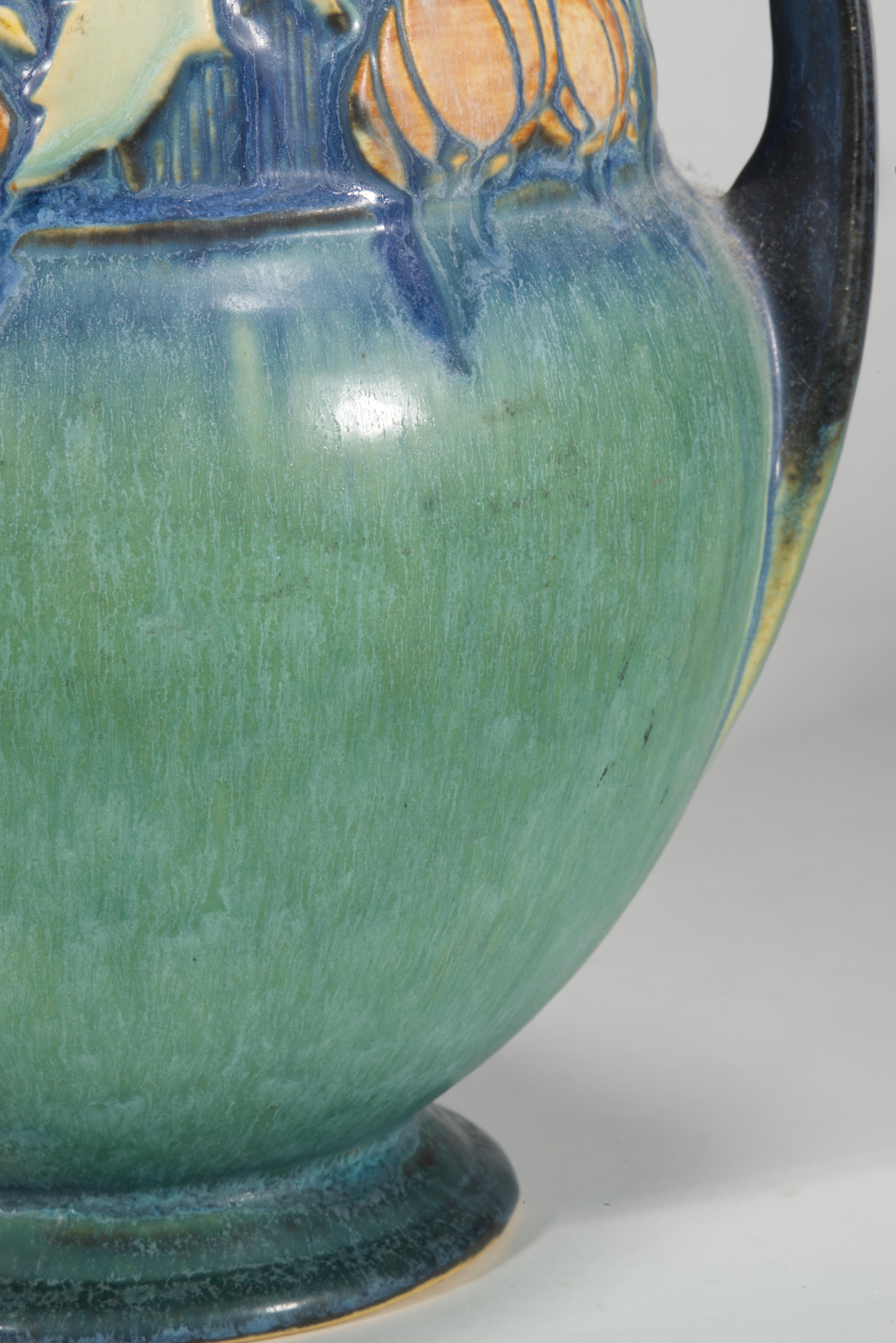 Americano Roseville Baneda Vaso a doppio manico verde, 1932 American Art Pottery in vendita
