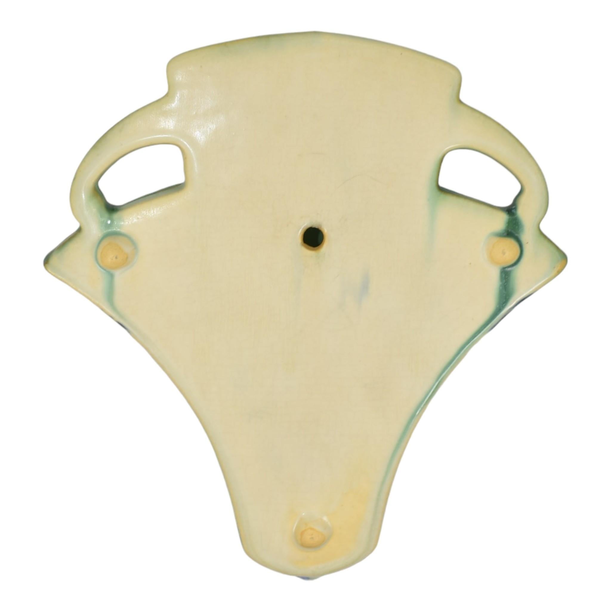 Clay Roseville Baneda Green 1932 Arts And Crafts Pottery Ceramic Wall Pocket 1269-8 For Sale