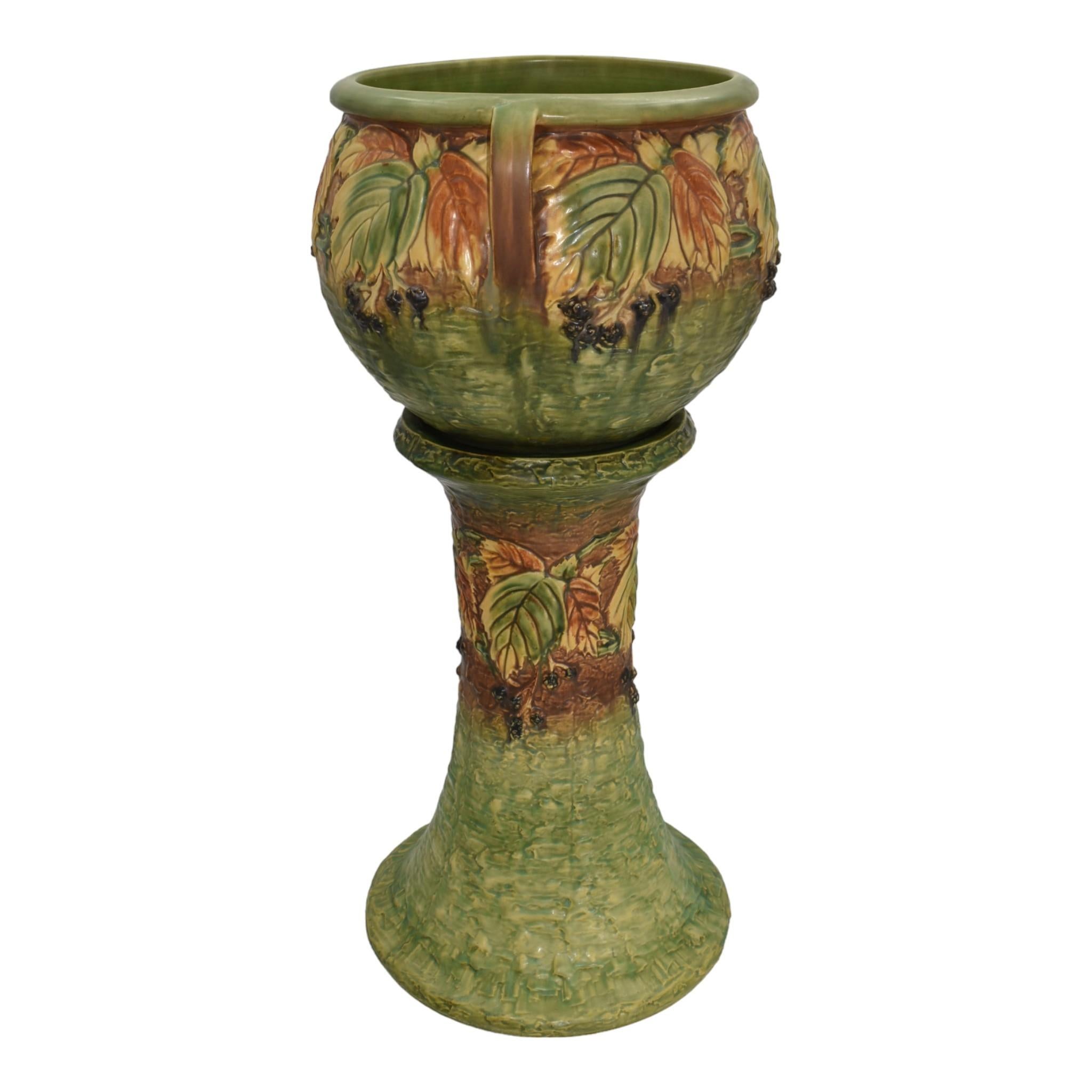 Roseville Blackberry 1932 Vintage Art Pottery Ceramic Jardiniere Pedestal 623-10 In Good Condition For Sale In East Peoria, IL