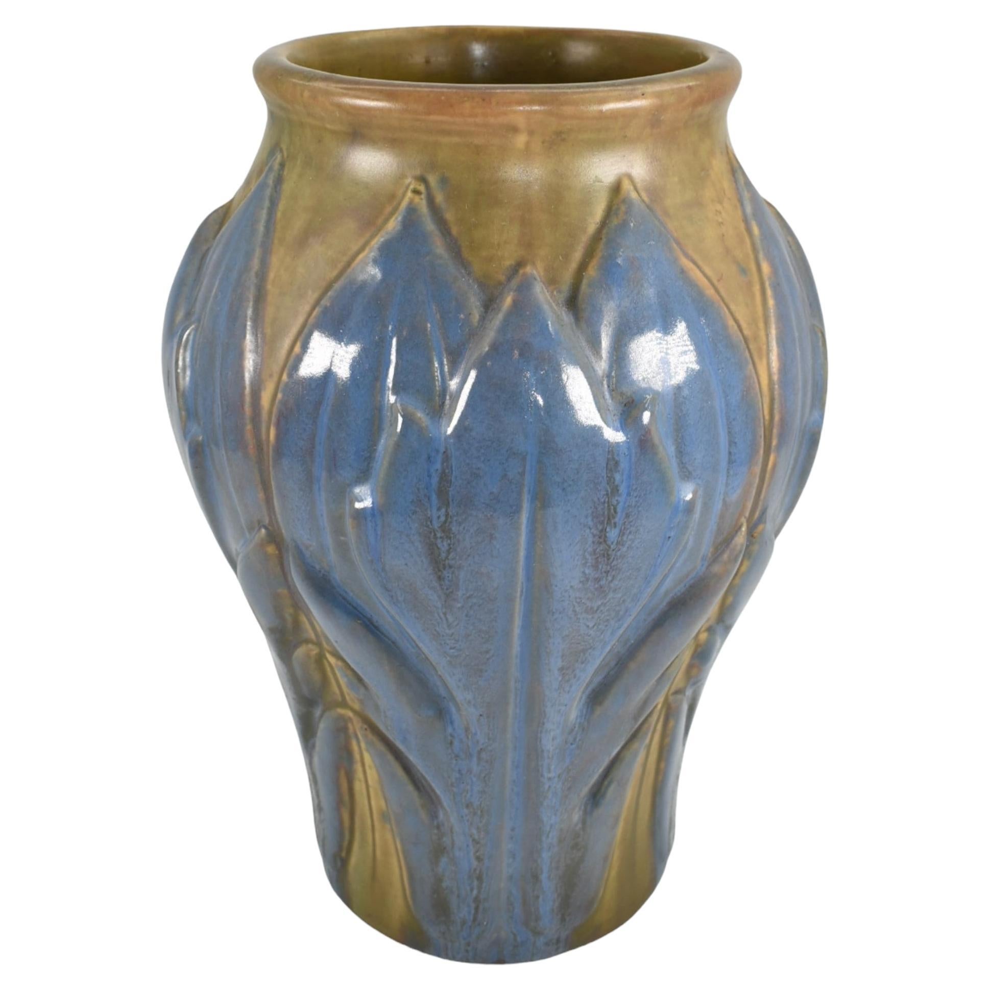 Roseville Early Velmoss Trial Glaze 1916 Vintage Art Pottery Ceramic Vase 135-10 For Sale