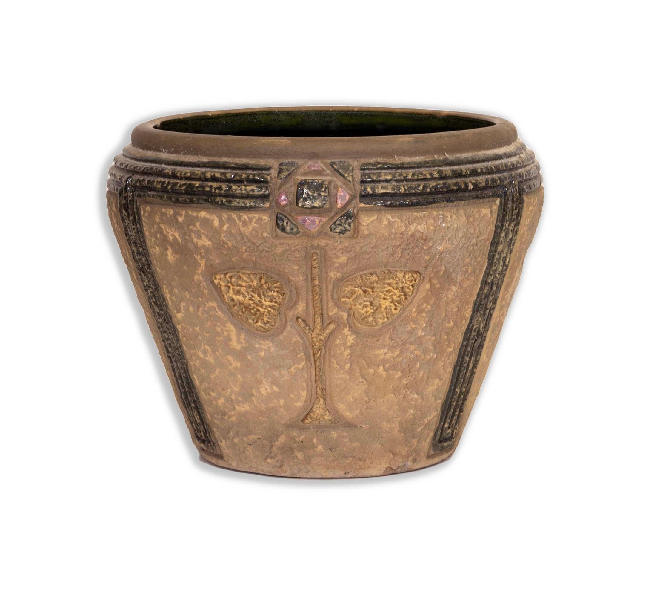 American Roseville Mostique Large Jardinere Planter Arts & Crafts Early 20th Century