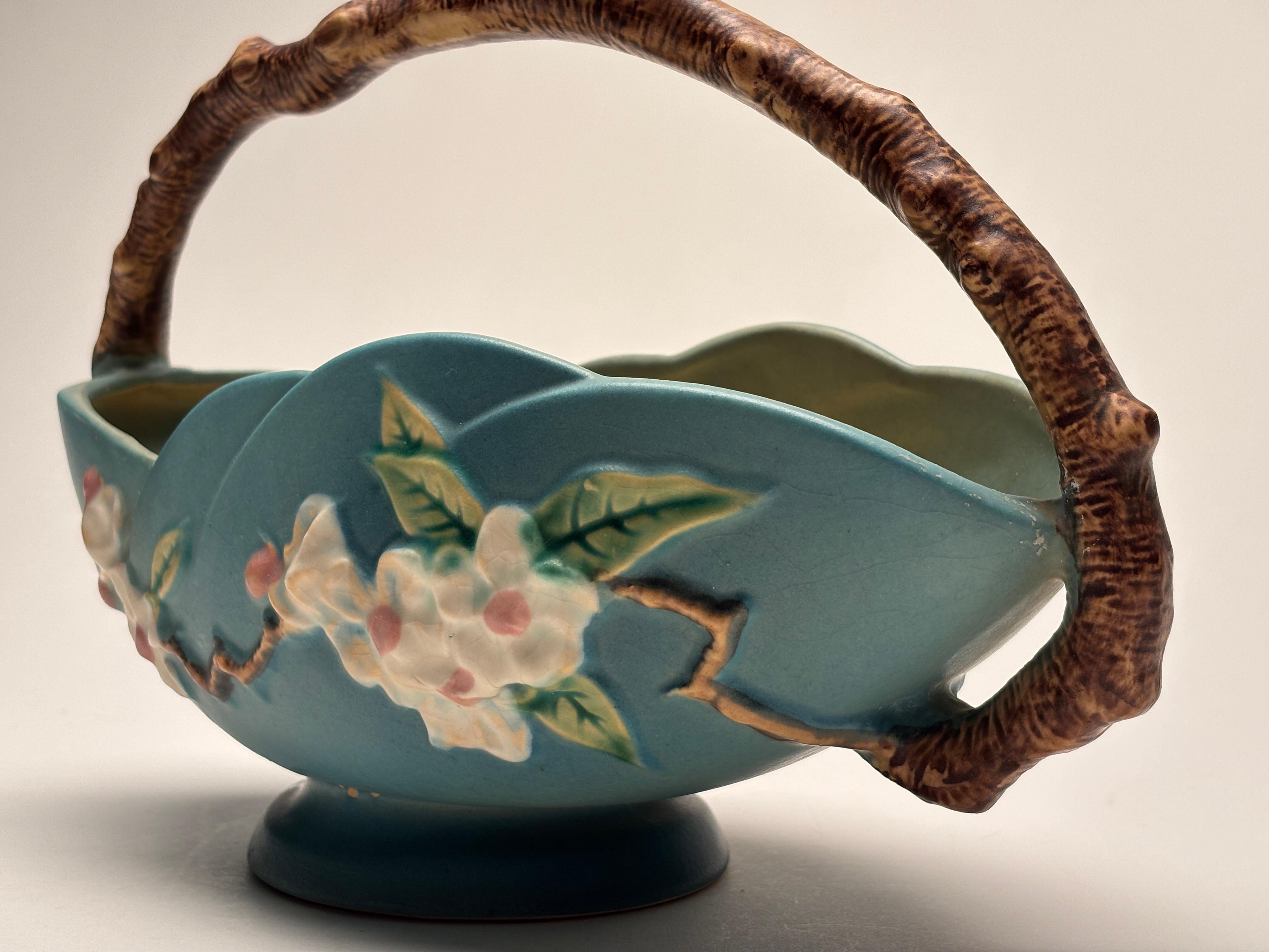Roseville Pottery Apple Blossom Basket 310-10 siglo XX en venta