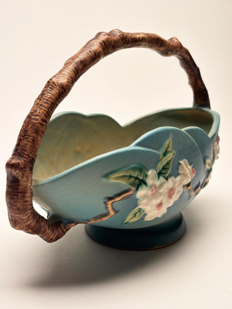 アンティークローズバスケット Roseville Pottery Apple Blossom Basket 310-10 at 1stDibs