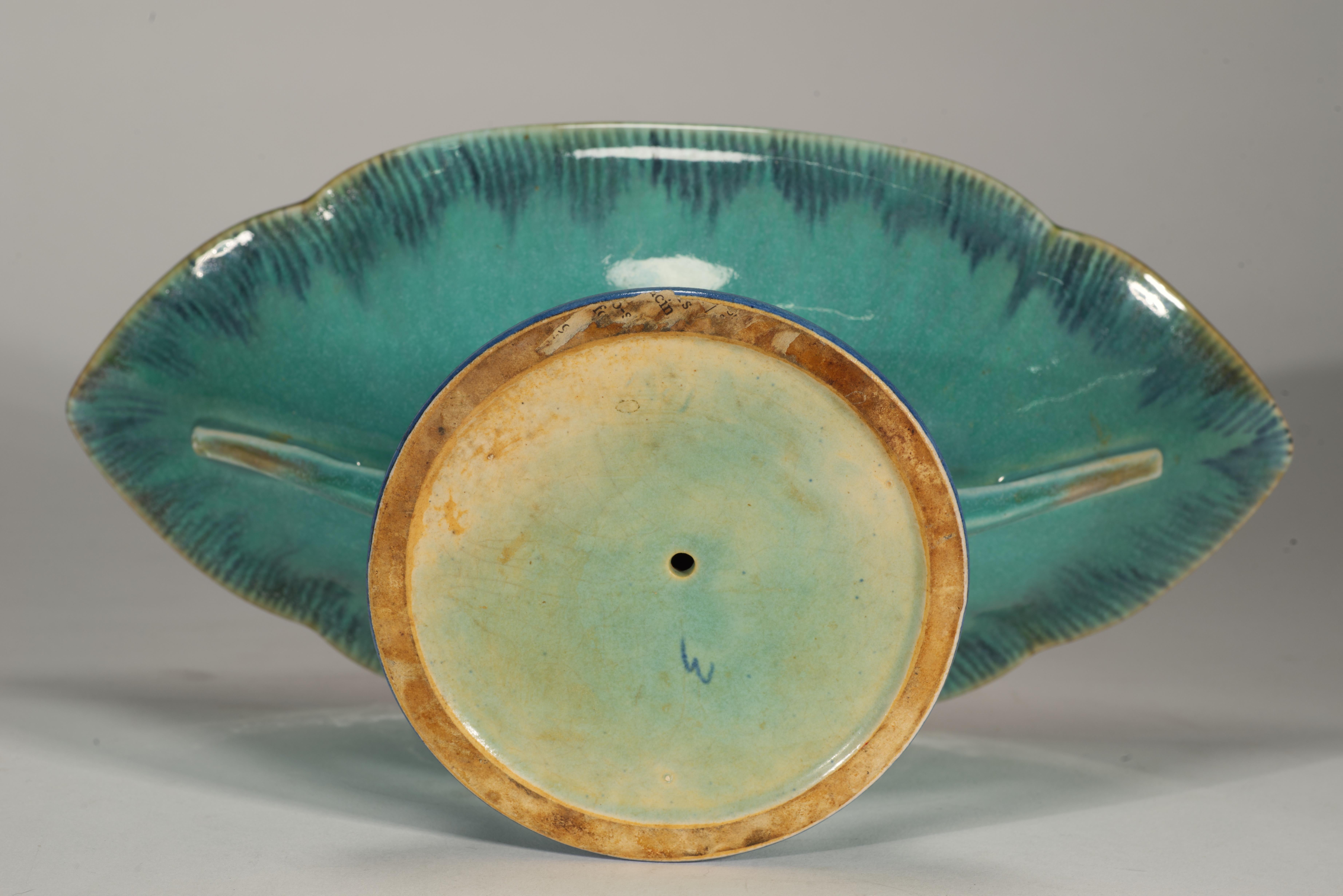 Roseville Pottery Cuenco Art Decó Orian Turquesa, 1935 en Bueno estado para la venta en Clifton Springs, NY