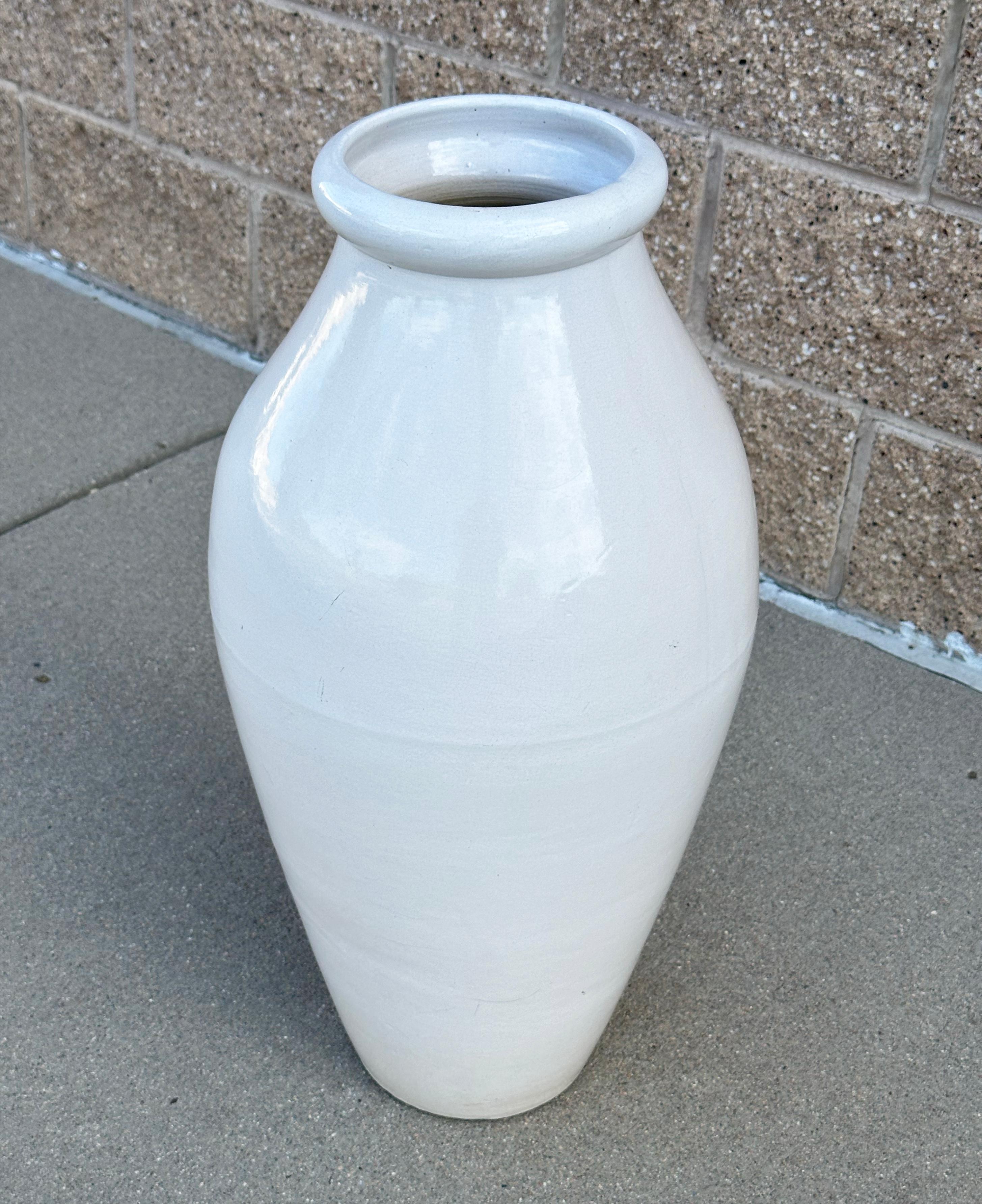 what is roseville pottery