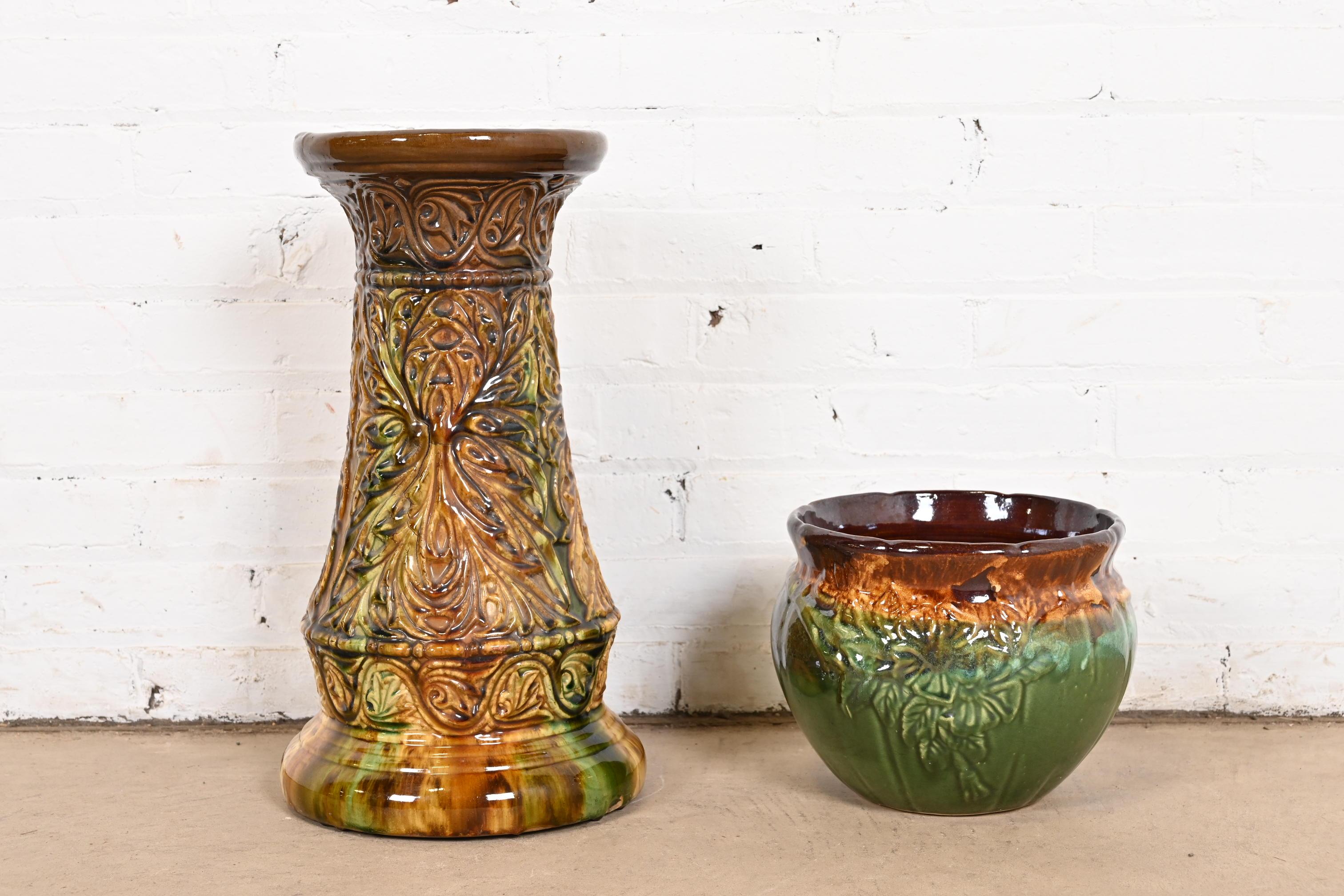Roseville Pottery Jardinera de cerámica esmaltada con pedestal, Circa 1940s en Bueno estado para la venta en South Bend, IN