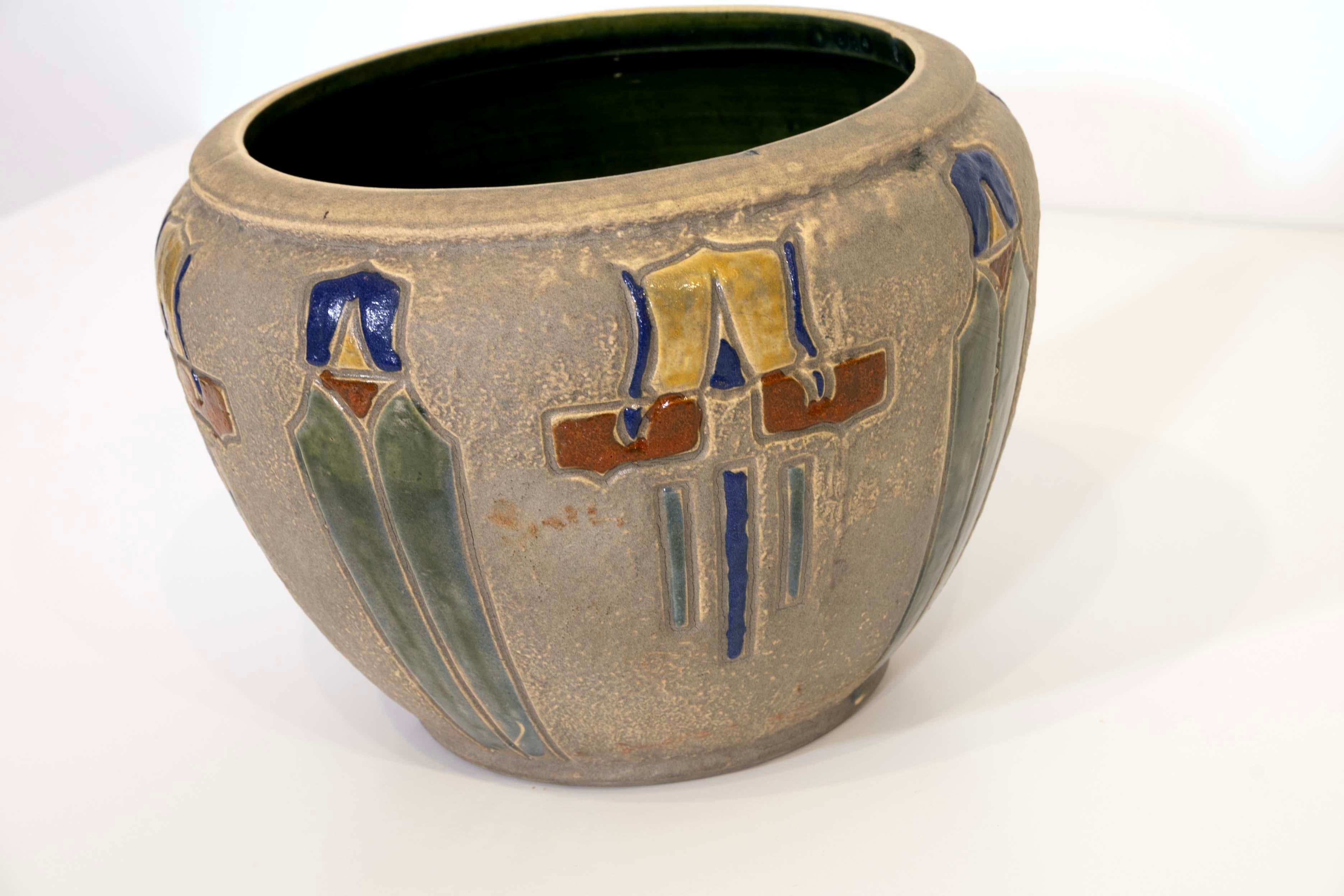 Roseville Set of 7 Ceramic Mostique Vessels Arts & Crafts Early 20th Century For Sale 5