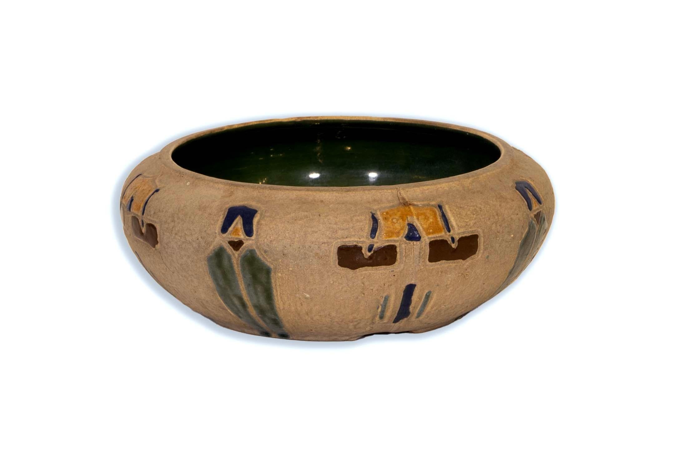 Roseville Set of 7 Ceramic Mostique Vessels Arts & Crafts Early 20th Century For Sale 6