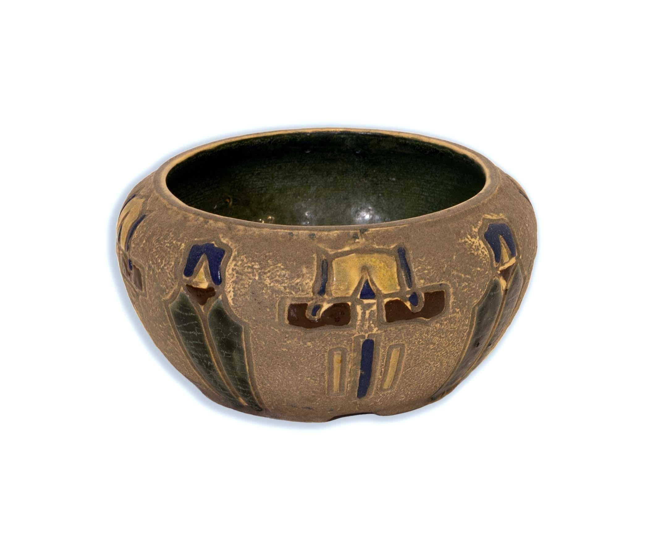 Roseville Set of 7 Ceramic Mostique Vessels Arts & Crafts Early 20th Century For Sale 9