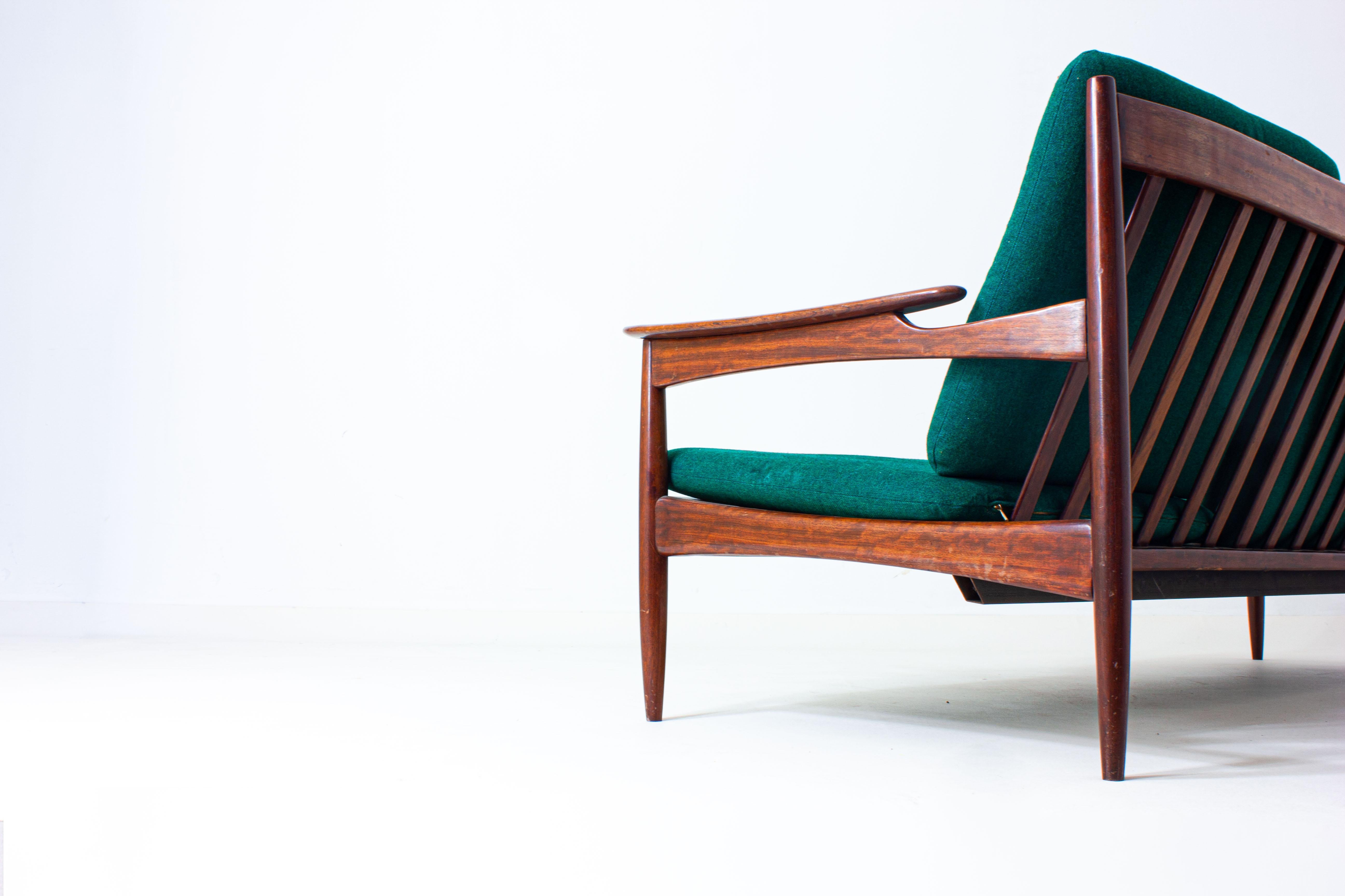 Rosewood 3-Seater Sofa in Emerald Green Upholstery, Denmark, 1960s 3