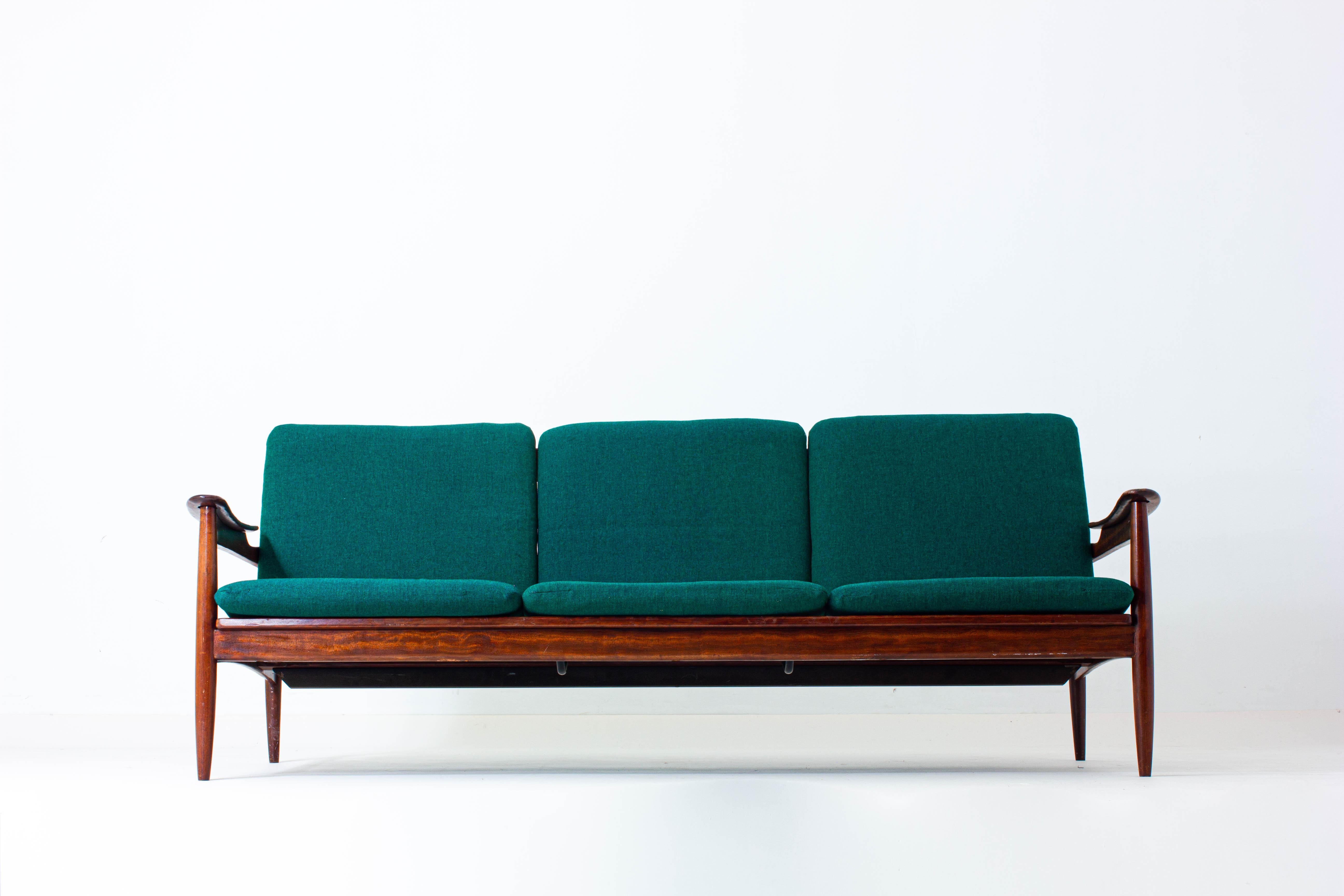 Mid-Century Modern Rosewood 3-Seater Sofa in Emerald Green Upholstery, Denmark, 1960s