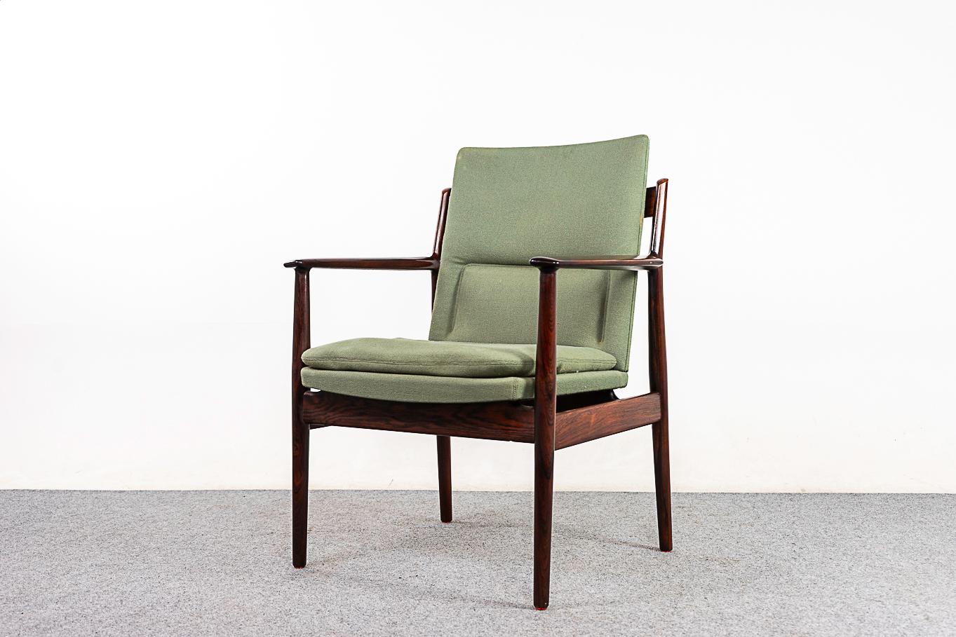 Danish Rosewood 341 Lounge Chair by Arne Vodder For Sale