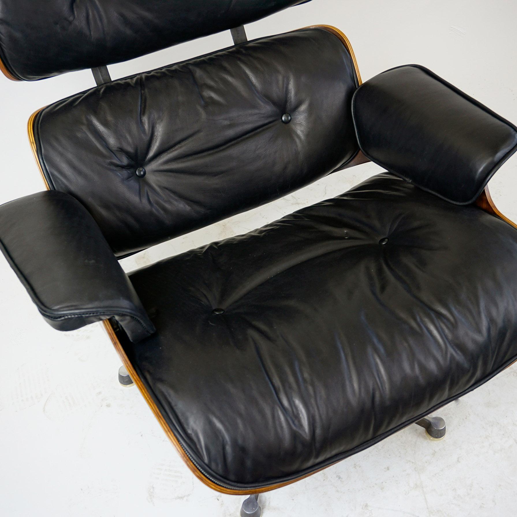 Mid-20th Century Rosewood and Black Leather Eames Lounge Chair by ICF for Herman Miller