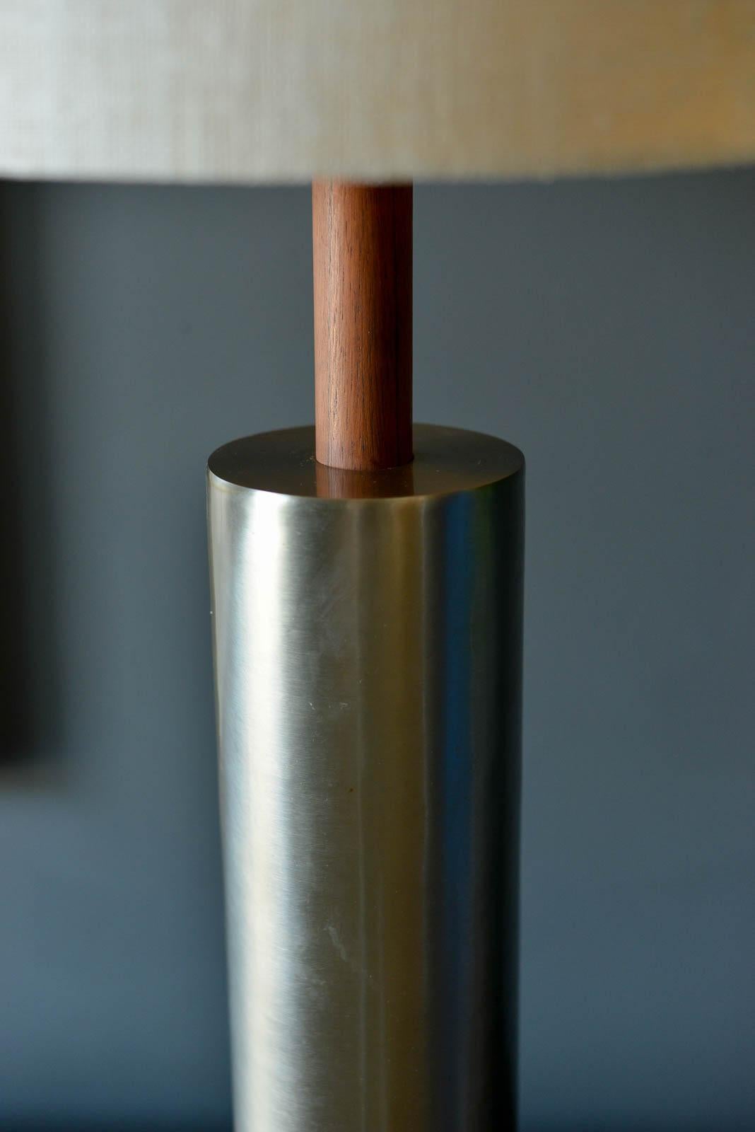 Mid-Century Modern Rosewood and Brushed Aluminium Cylinder Table Lamp by Laurel, circa 1970 For Sale