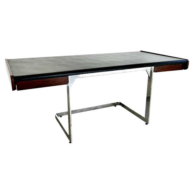 CHIC 1970s MODERN DESK at 1stDibs