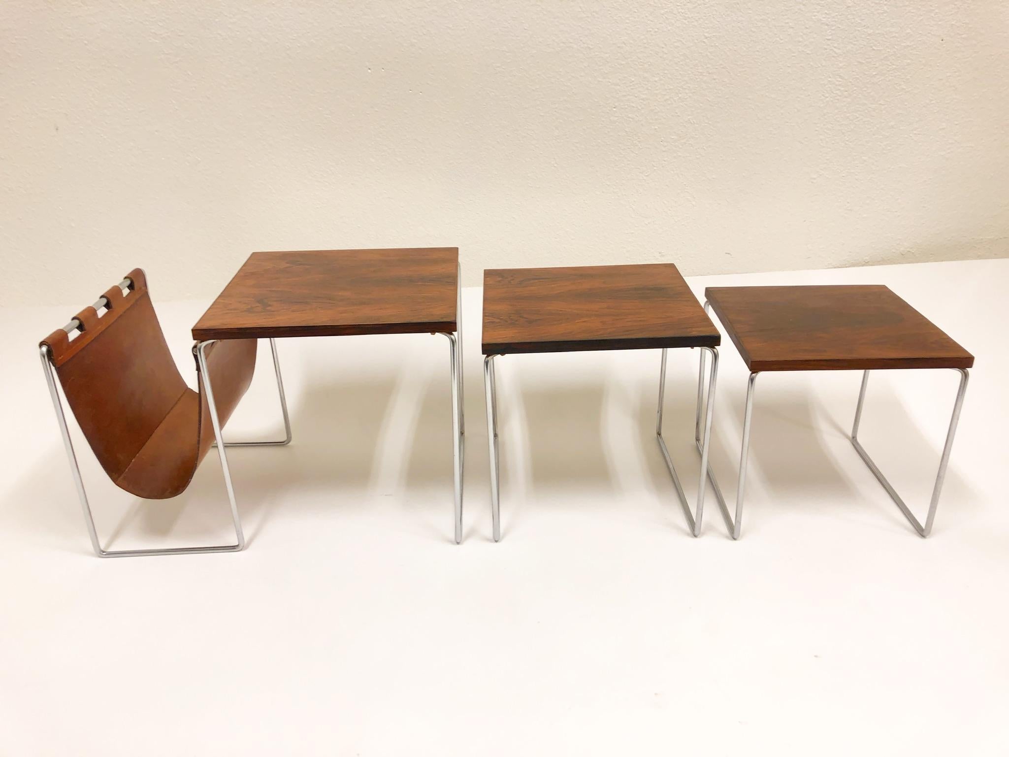 Rosewood and Chrome Nesting Tables (Mitte des 20. Jahrhunderts)