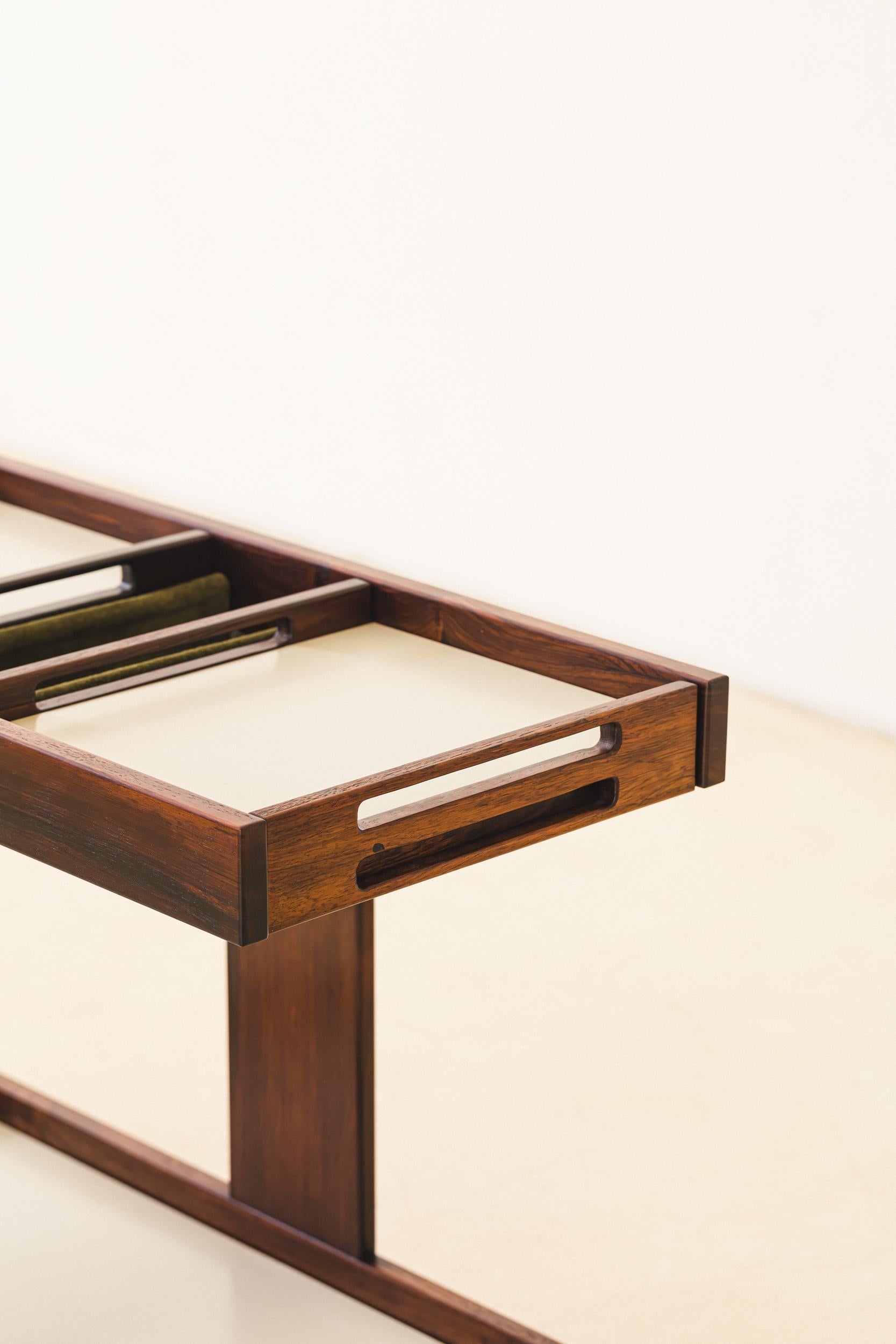 Rosewood and Formica Bar Cart, Celina Decorações, 1960s, Brazilian Midcentury 4