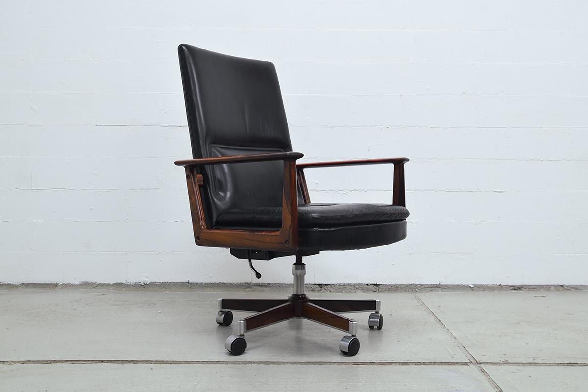 Rosewood and Leather Executive Office Chair by Arne Vodder for Sibast, 1960s 9