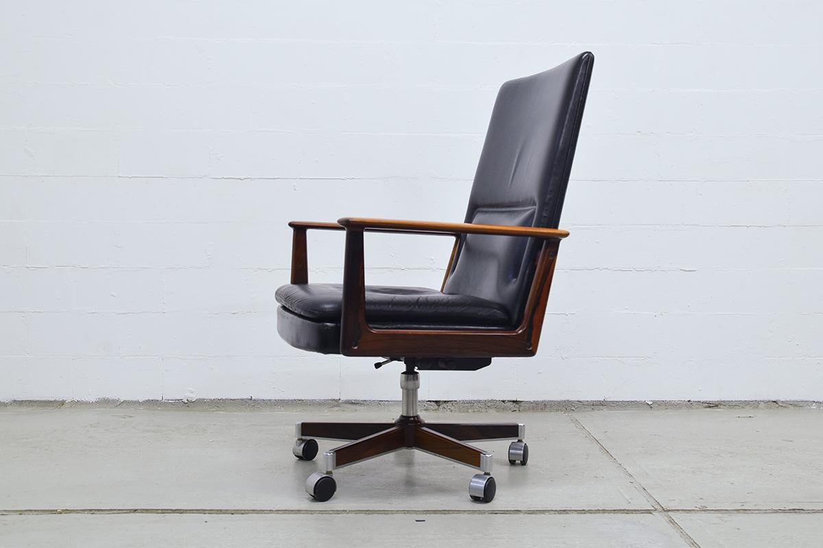 Scandinavian Modern Rosewood and Leather Executive Office Chair by Arne Vodder for Sibast, 1960s