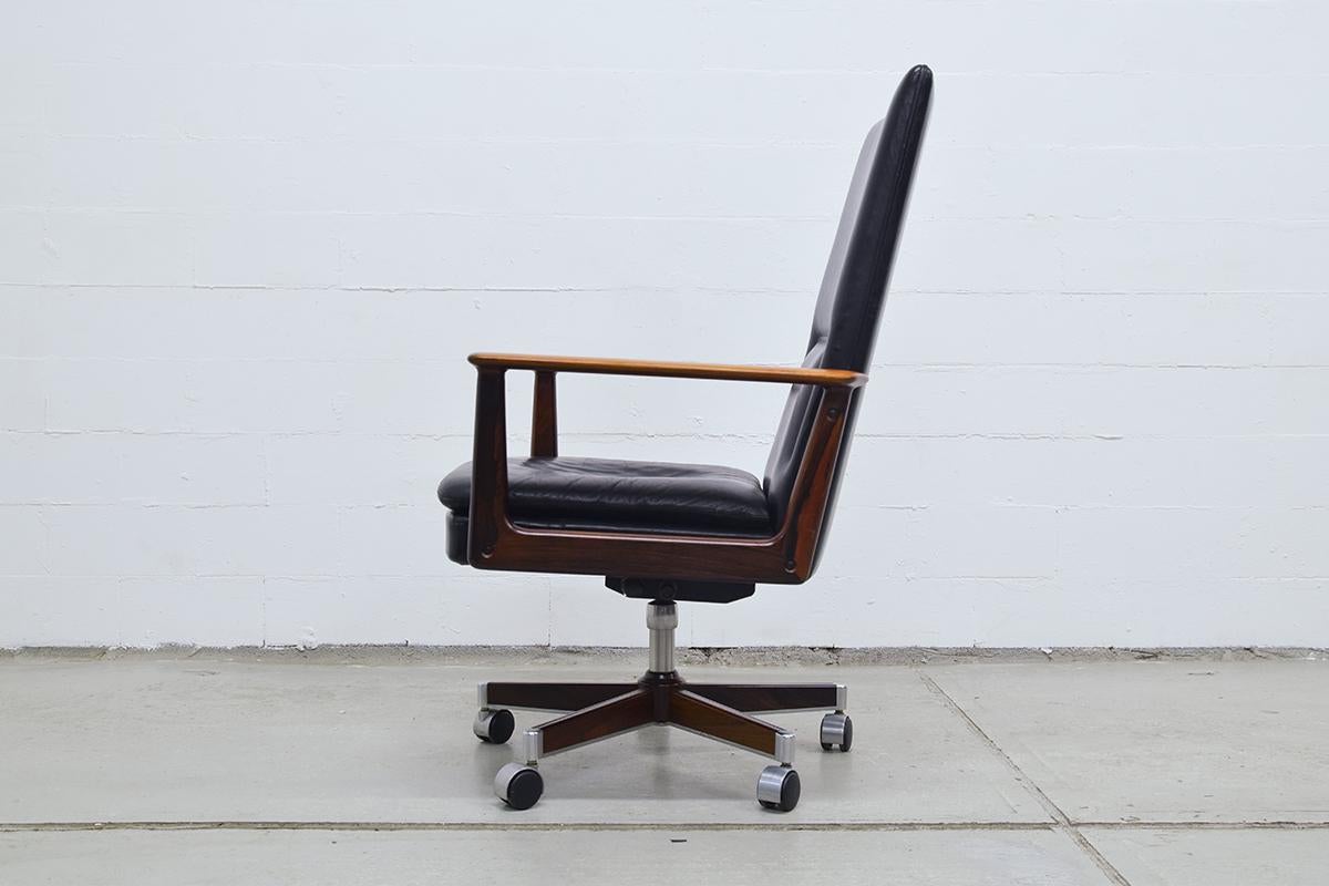 Rosewood and Leather Executive Office Chair by Arne Vodder for Sibast, 1960s In Good Condition In The Hague, NL