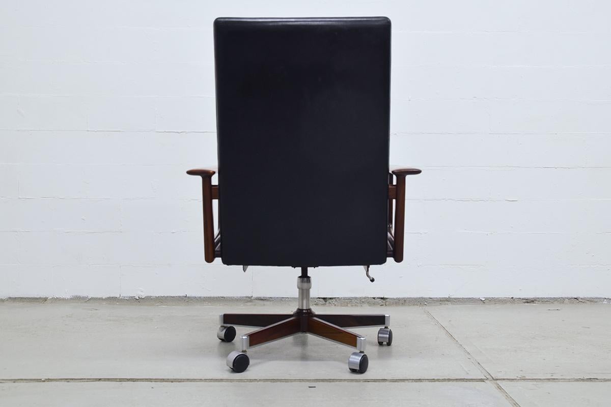 Mid-20th Century Rosewood and Leather Executive Office Chair by Arne Vodder for Sibast, 1960s