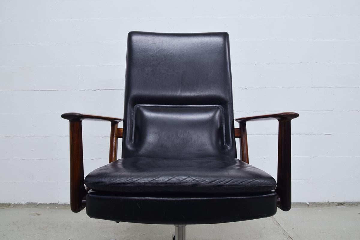 Rosewood and Leather Executive Office Chair by Arne Vodder for Sibast, 1960s 1