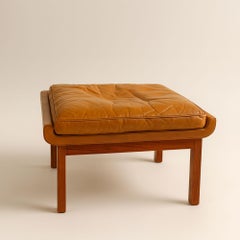 Sgabello in palissandro e pelle di Finn Juhls