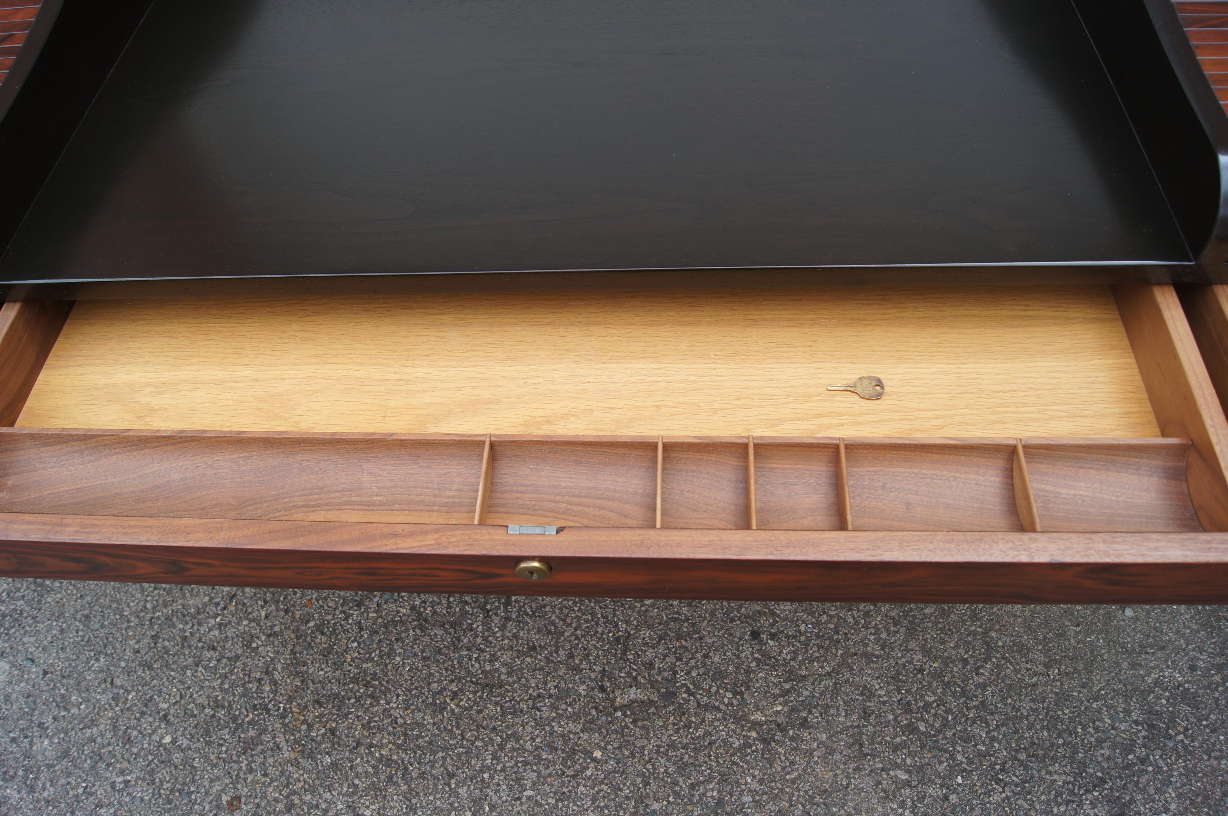 Rosewood and Mahogany Roll-Top Desk by Edward Wormley for Dunbar In Good Condition For Sale In Dorchester, MA