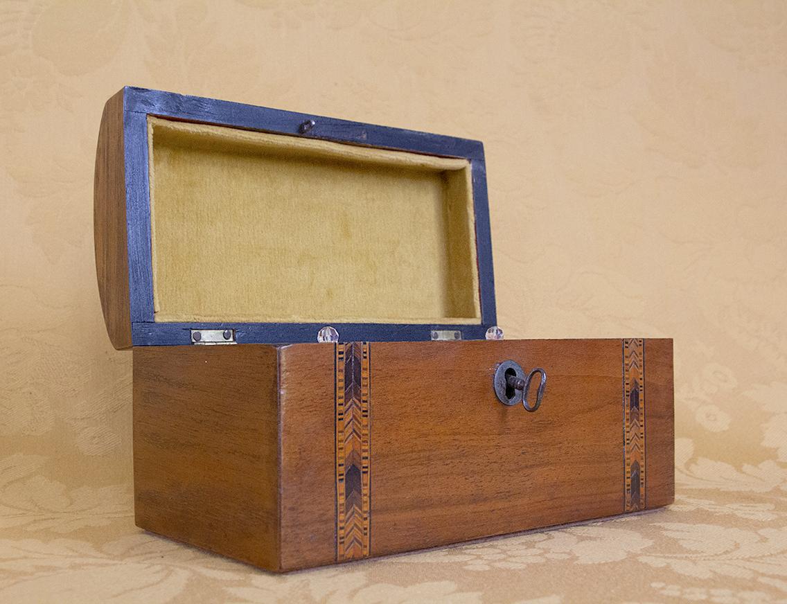 Jewelry box in native wood and marquetry - Louis Philippe period In Good Condition For Sale In Beuzevillette, FR