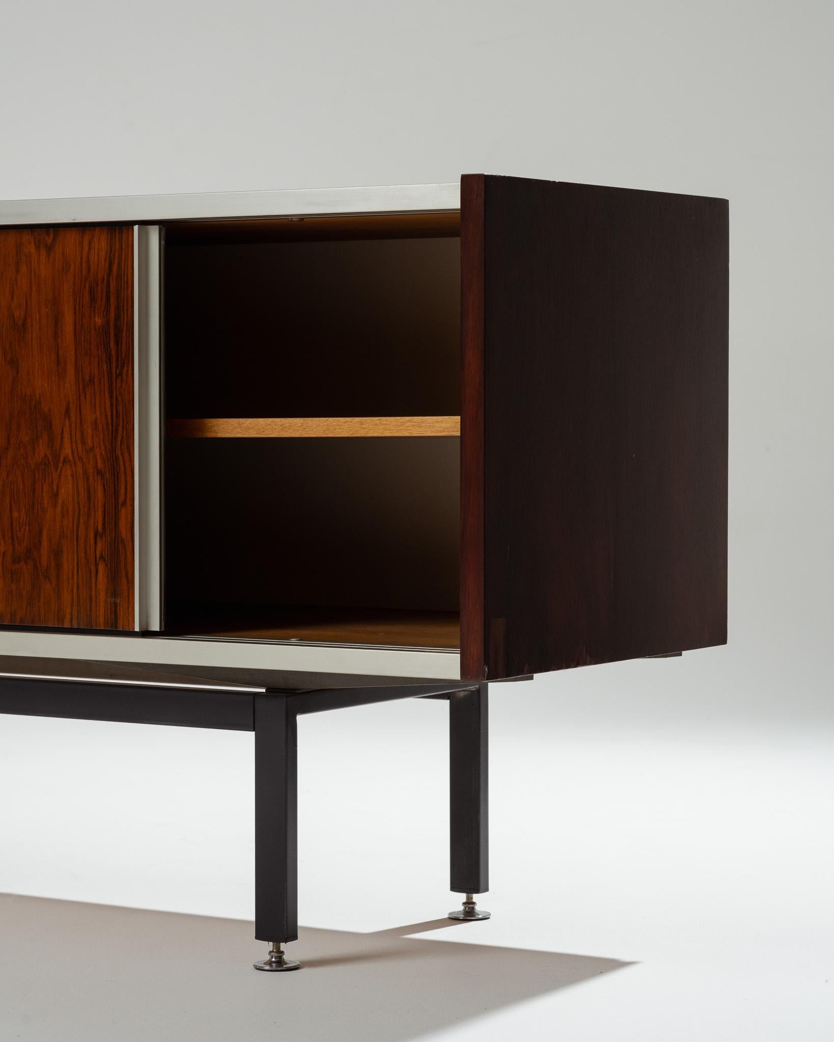Metallo Credenza in palissandro e metallo, Georges Frydman, anni '60 in vendita