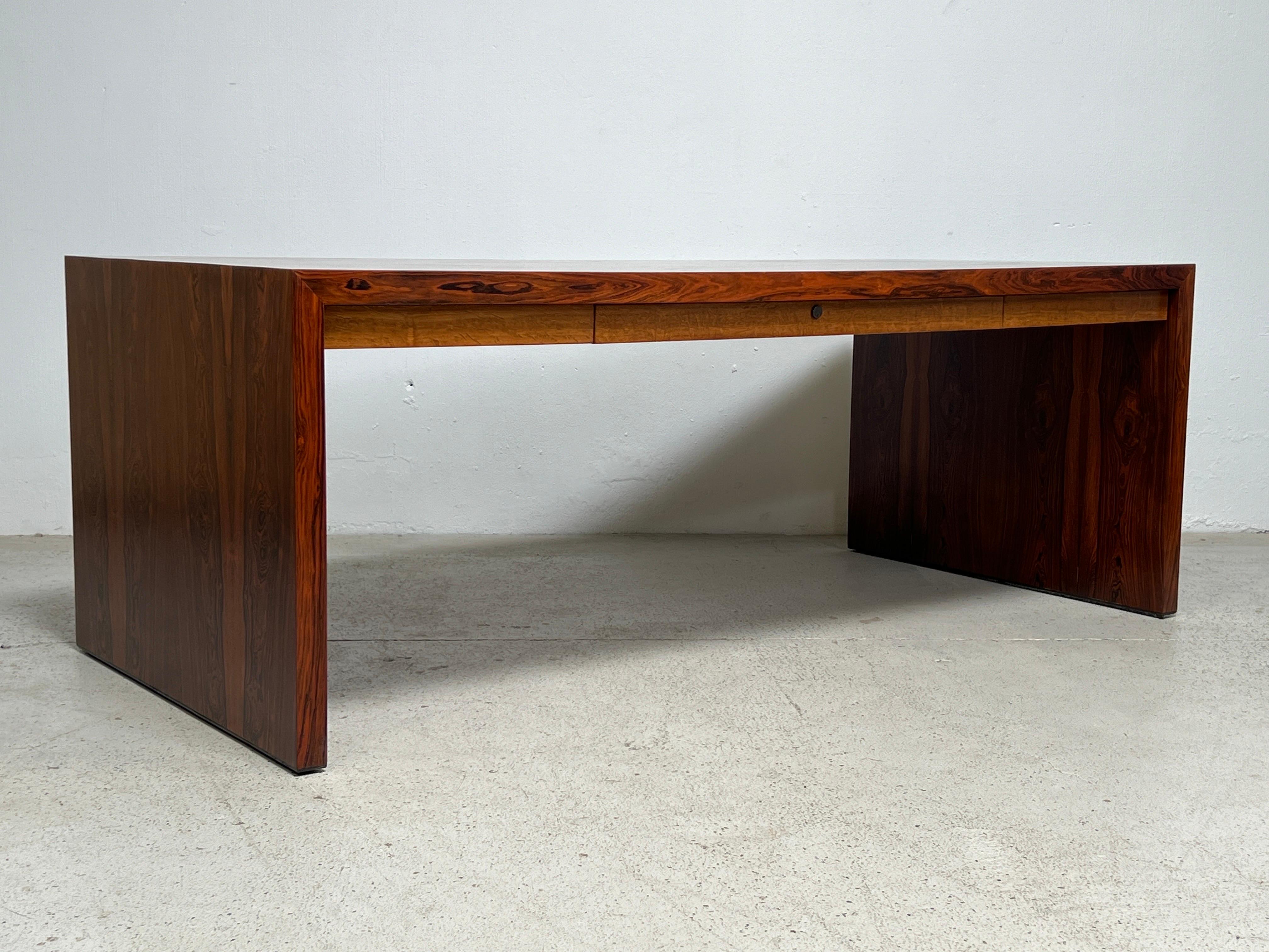 Rosewood and Oak Credenza by Edward Wormley for Dunbar For Sale 15