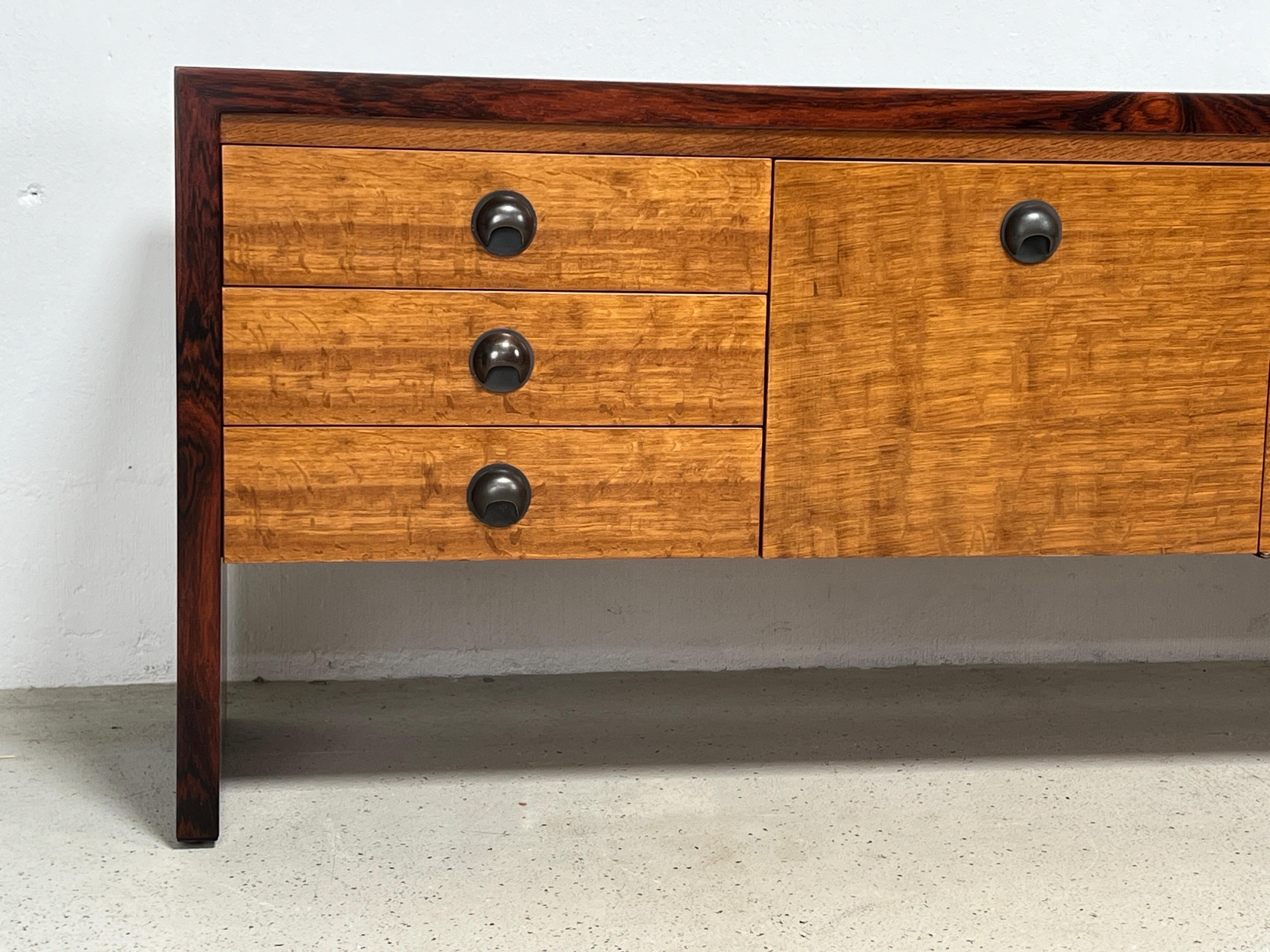 Rosewood and Oak Credenza by Edward Wormley for Dunbar For Sale 5
