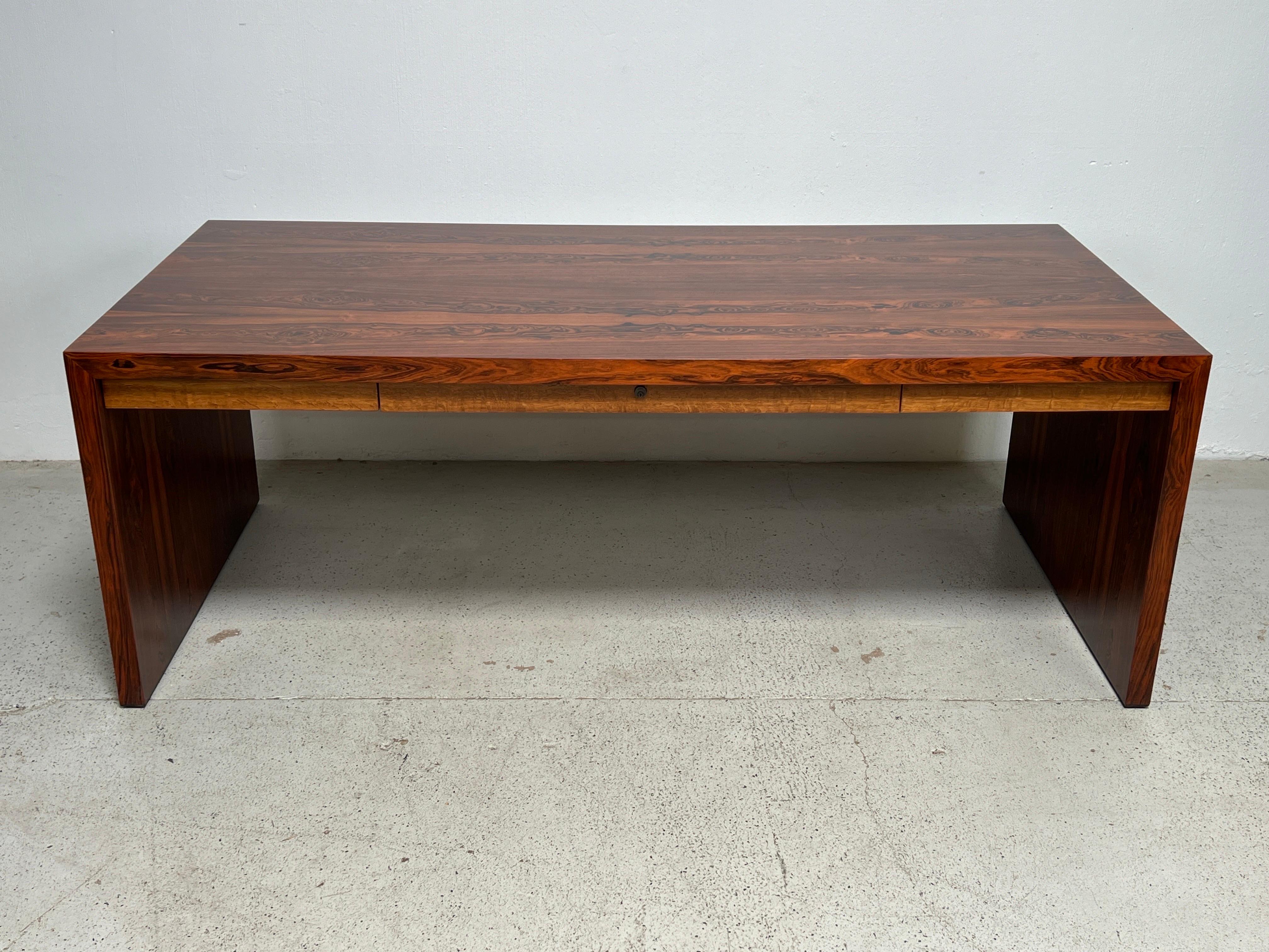 Bureau en bois de rose et chêne d'Edward Wormley pour Dunbar en vente 5
