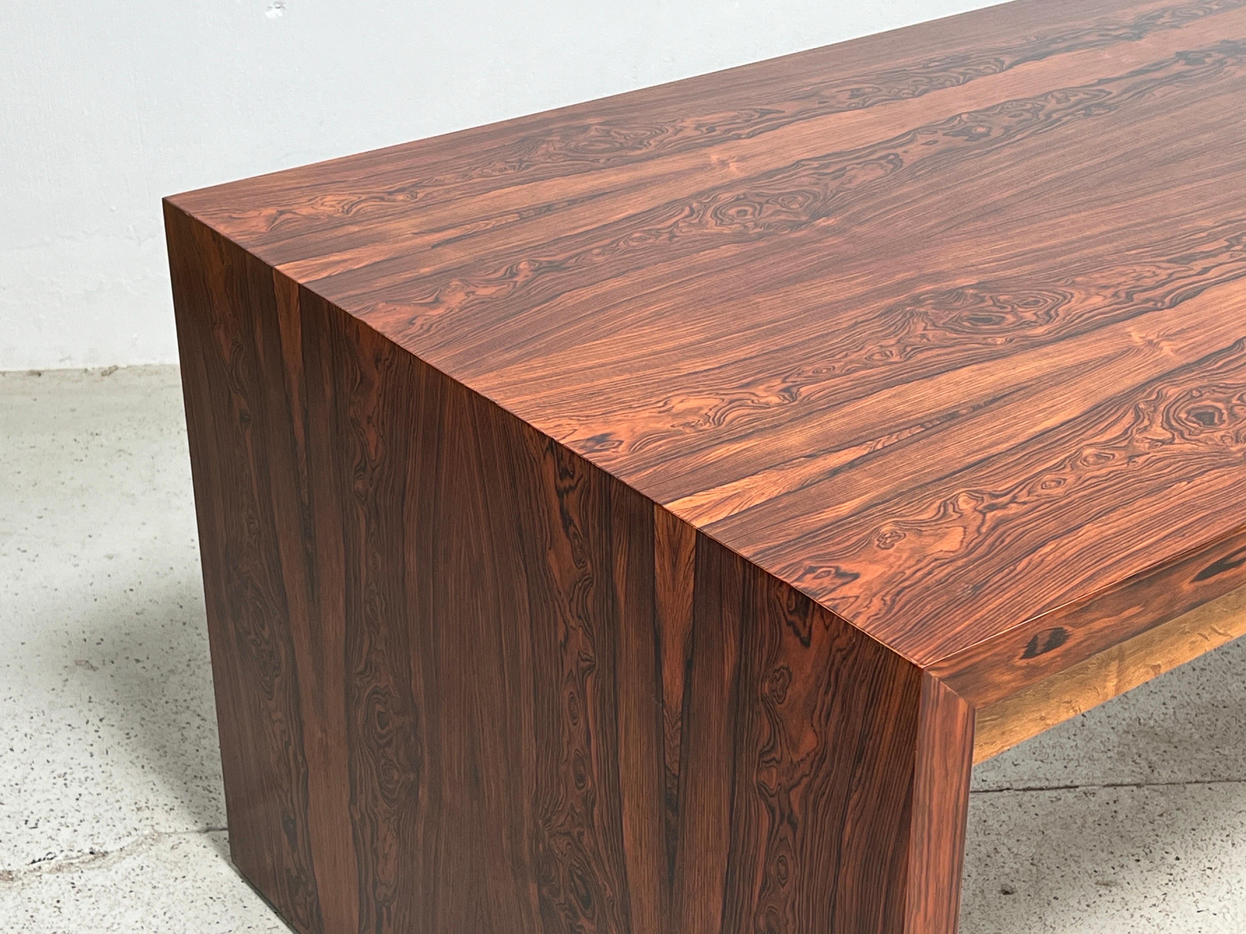 Bureau en bois de rose et chêne d'Edward Wormley pour Dunbar en vente 8