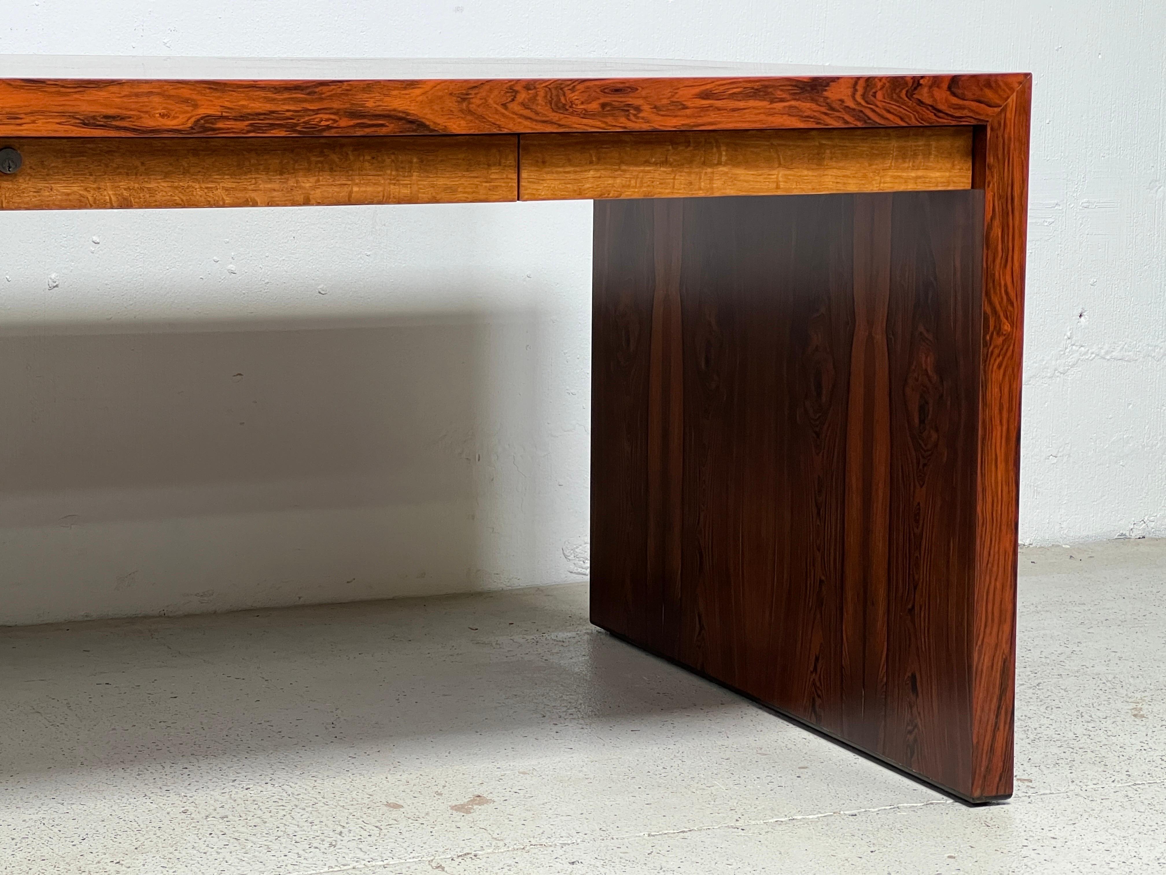 Rosewood and Oak Desk by Edward Wormley for Dunbar  For Sale 3